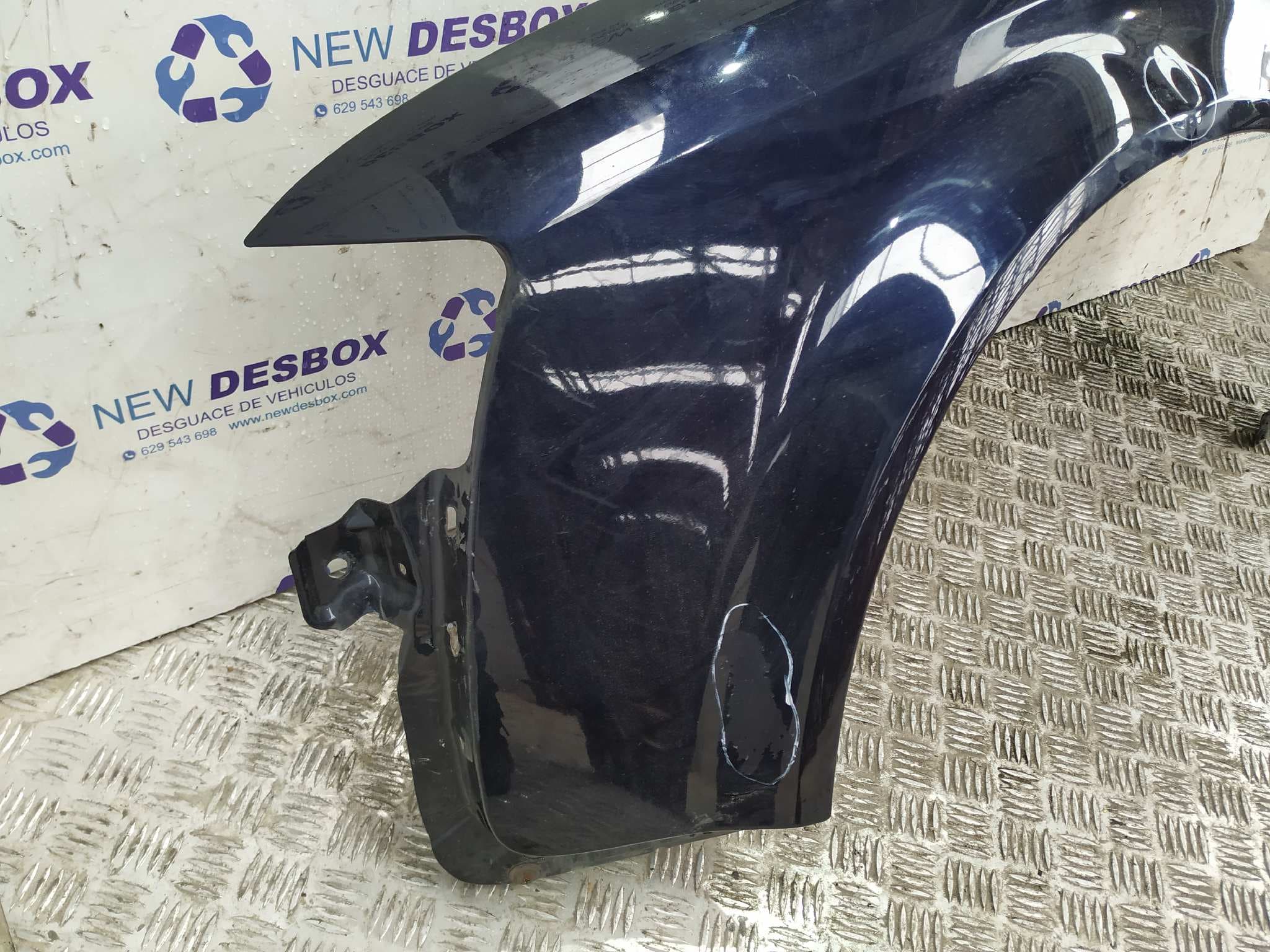 Recambio de ALETA DELANTERA IZQUIERDA para AUDI A4 BERLINA (8E) AWX referencia OEM IAM    - AZUL 8