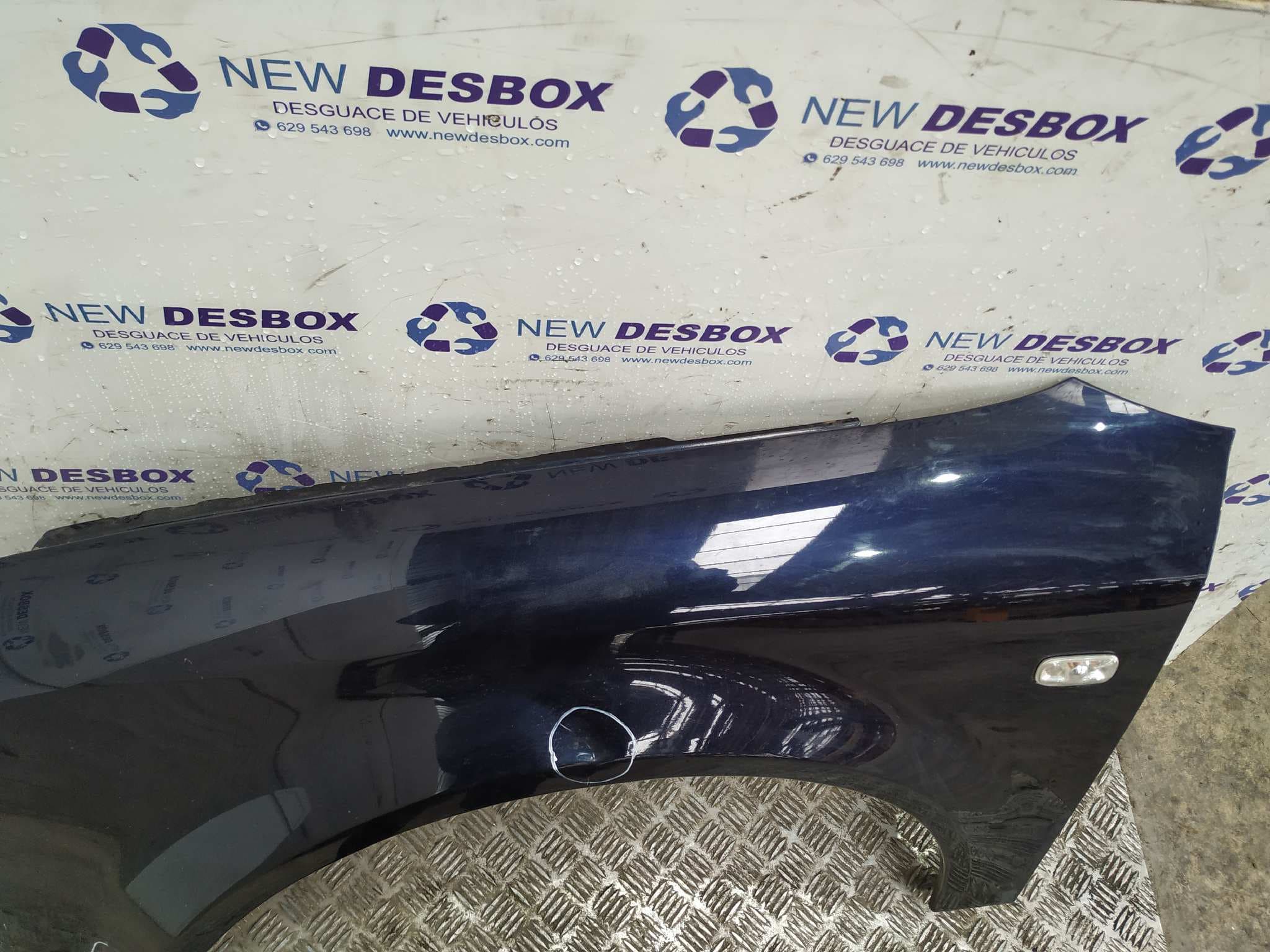 Recambio de ALETA DELANTERA IZQUIERDA para AUDI A4 BERLINA (8E) AWX referencia OEM IAM    - AZUL 7