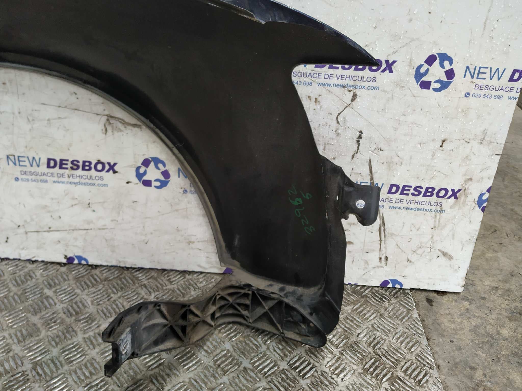Recambio de ALETA DELANTERA IZQUIERDA para AUDI A4 BERLINA (8E) AWX referencia OEM IAM    - AZUL 6