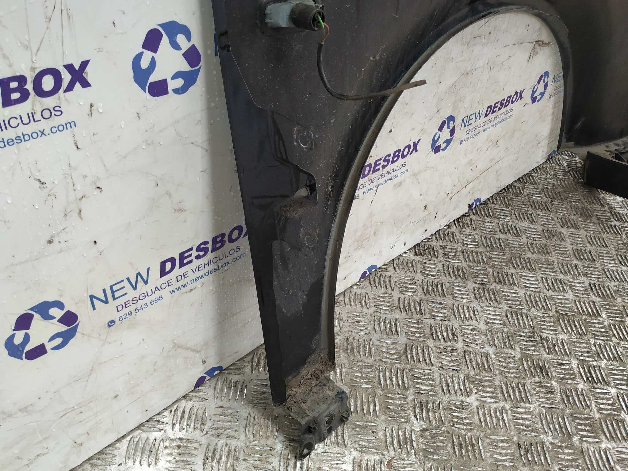 Recambio de ALETA DELANTERA IZQUIERDA para AUDI A4 BERLINA (8E) AWX referencia OEM IAM    - AZUL 5