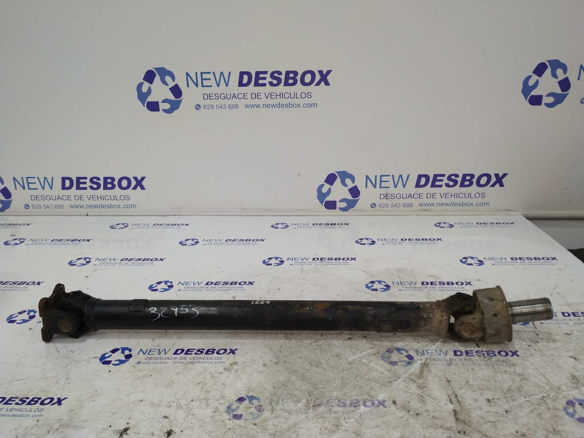 Recambio de TRANSMISION CENTRAL para MITSUBISHI GALLOPER (HYUNDAI) 2.5 Turbodiesel 4D56 referencia OEM IAM MB154224   - AZUL