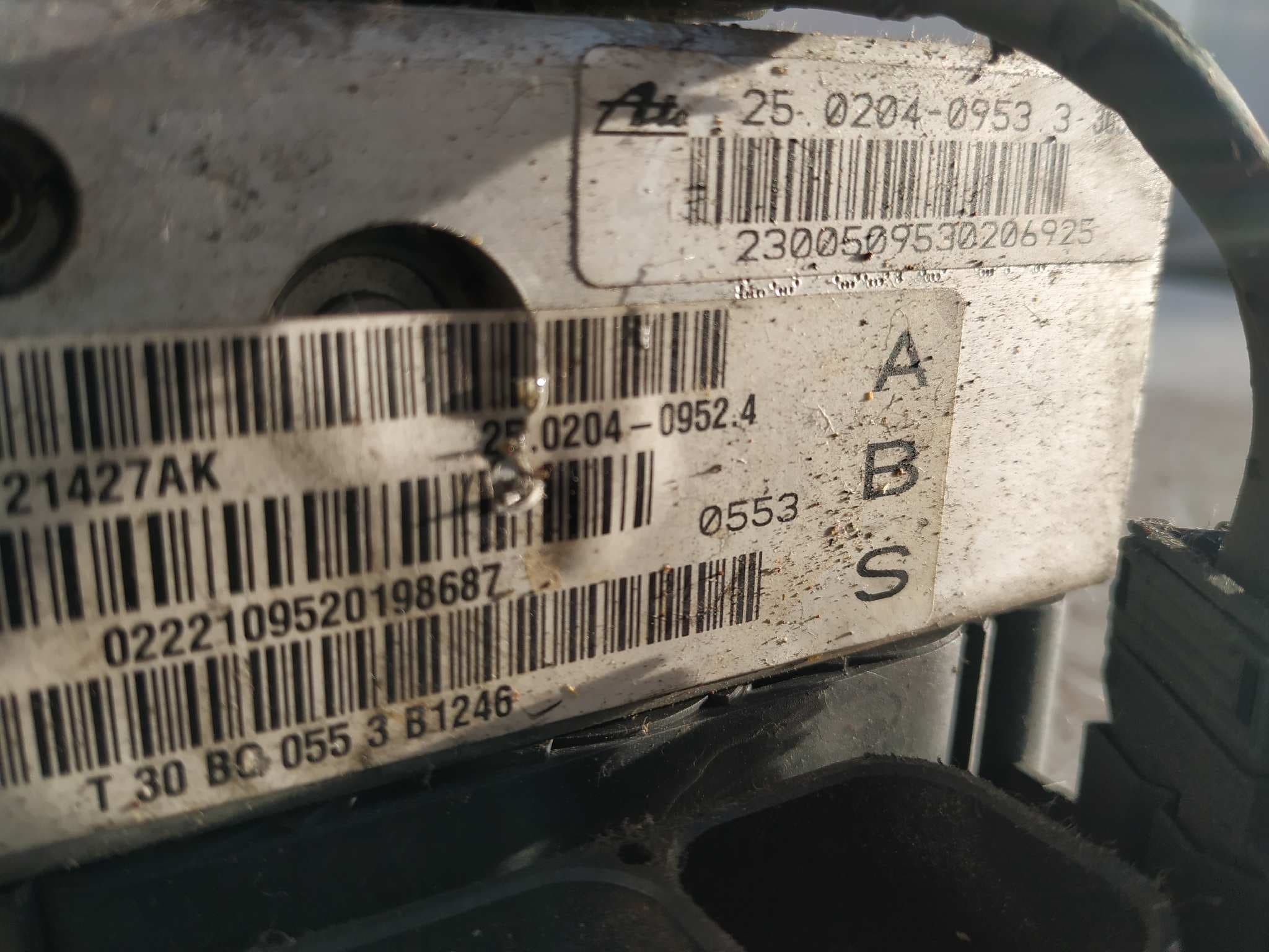 Recambio de ABS para CHRYSLER VOYAGER (RG) VM07C referencia OEM IAM P04721427AK 9
