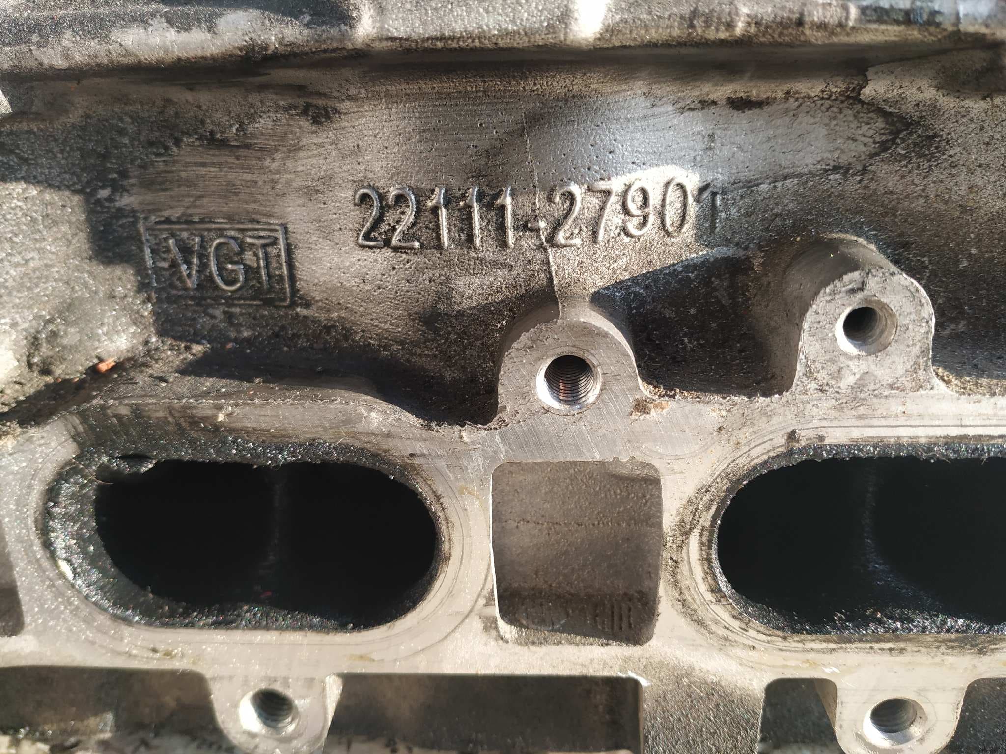 Recambio de CULATA para HYUNDAI TRAJET (FO) D4EA referencia OEM IAM 2211127901 8