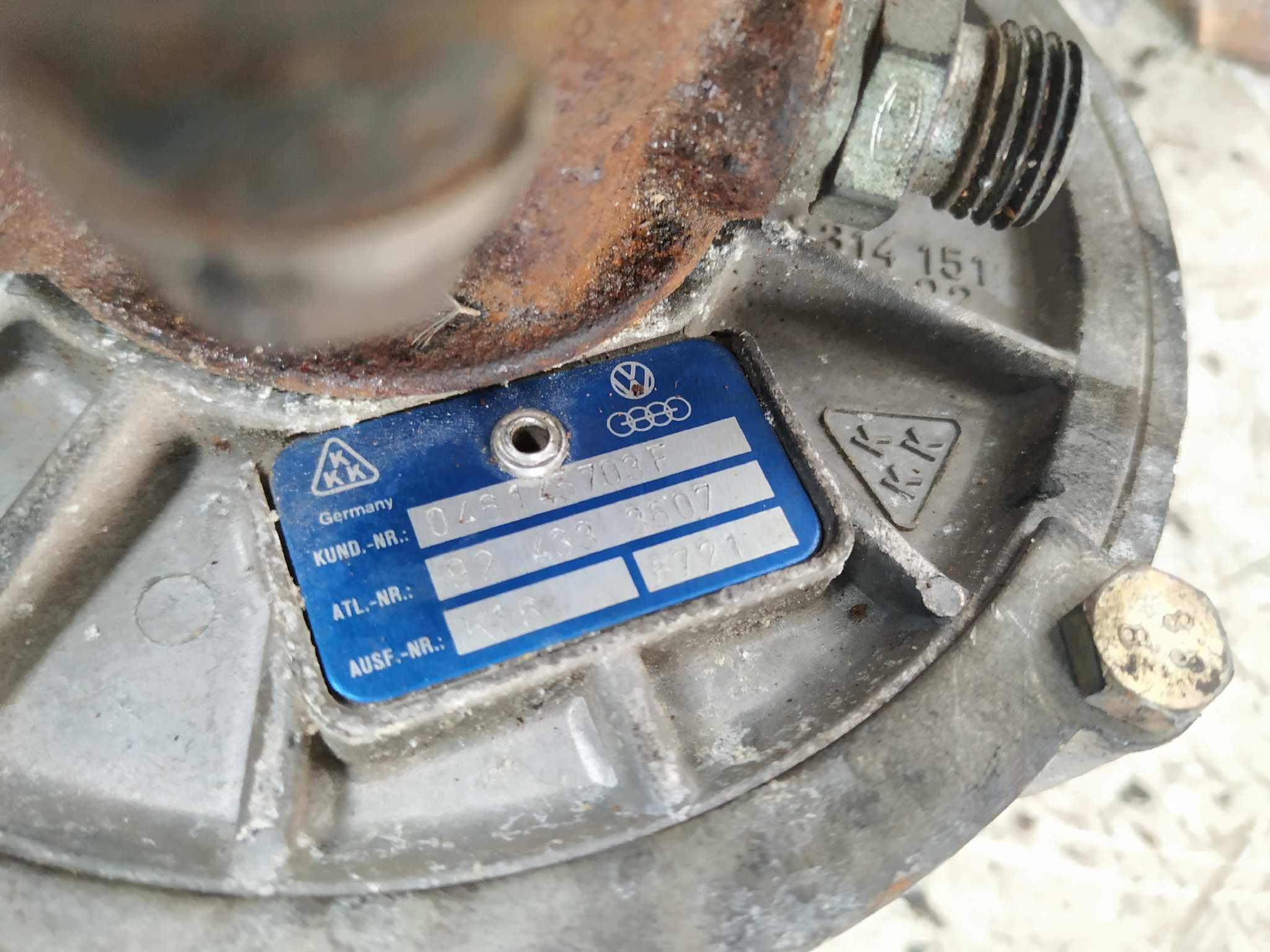 Recambio de TURBOCOMPRESOR para AUDI 100 BERLINA (C4) AAT referencia OEM IAM 046145703F 4