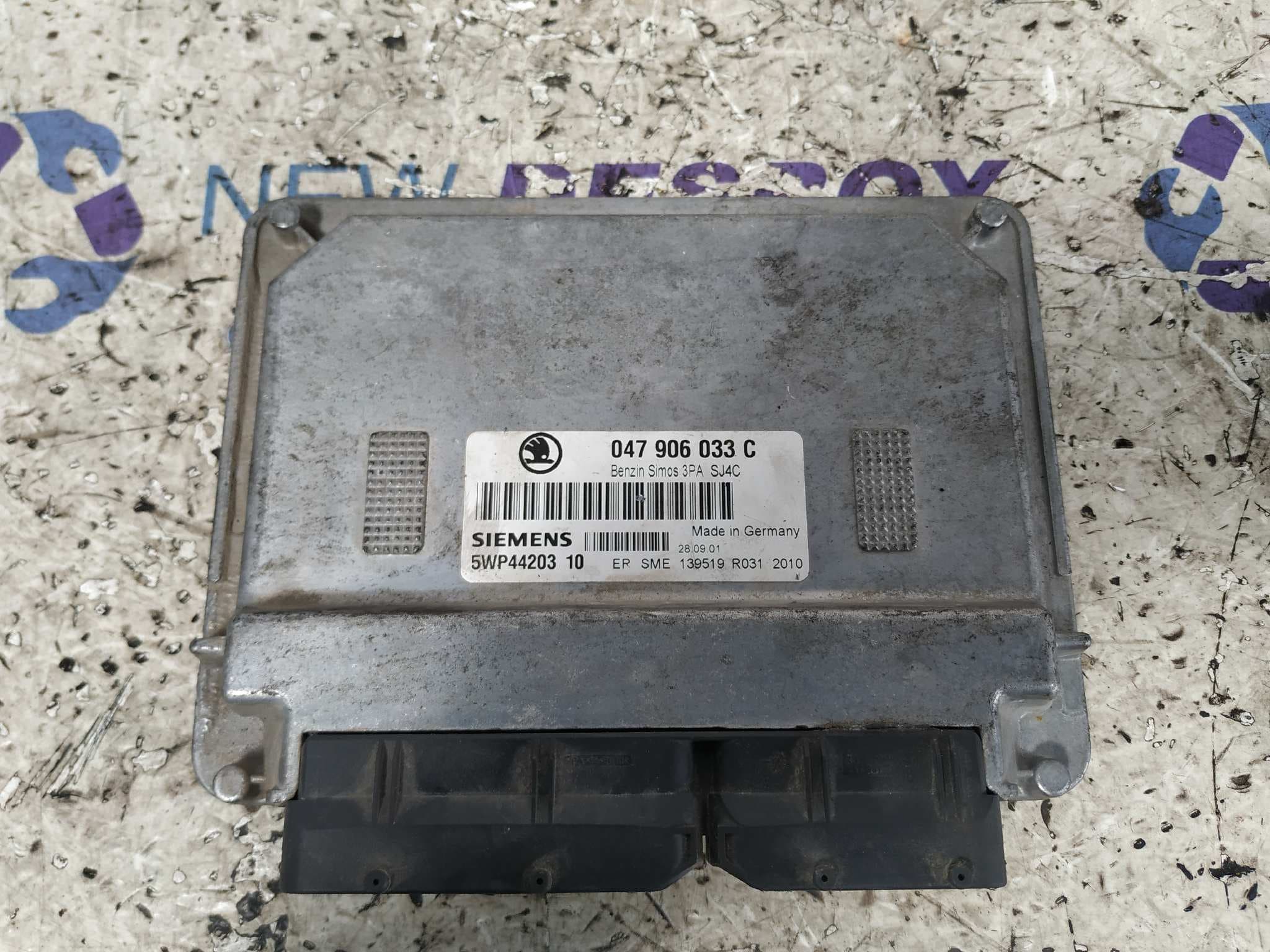 Recambio de CENTRALITA MOTOR UCE para SKODA FABIA (6Y2/6Y3) 1.4 referencia OEM IAM 047906033C   - GRIS