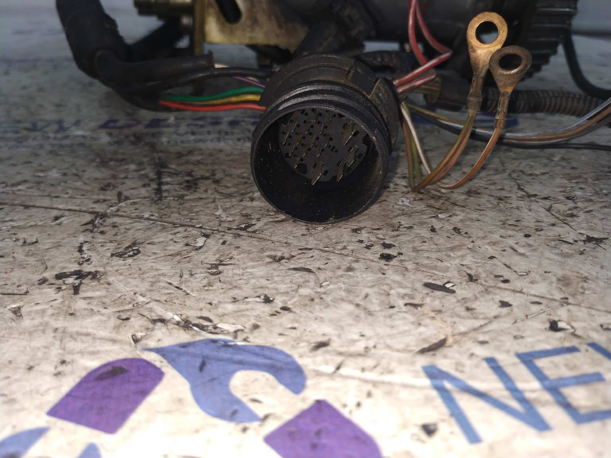 Recambio de BOMBA INYECCION para VOLKSWAGEN POLO BERLINA (6N1) AEF referencia OEM IAM 028130110T 2