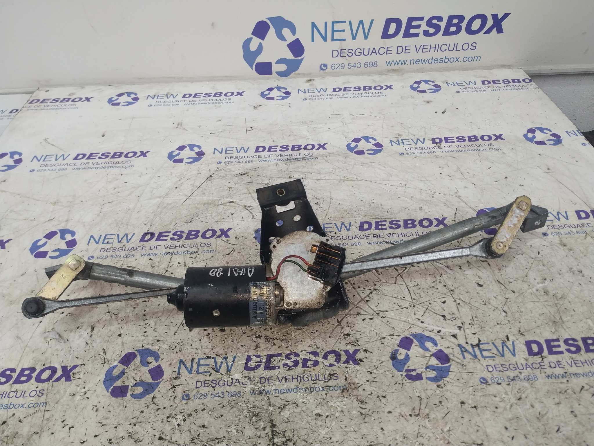 Recambio de MOTOR LIMPIA DELANTERO para AUDI 80 AVANT referencia OEM IAM 893955113