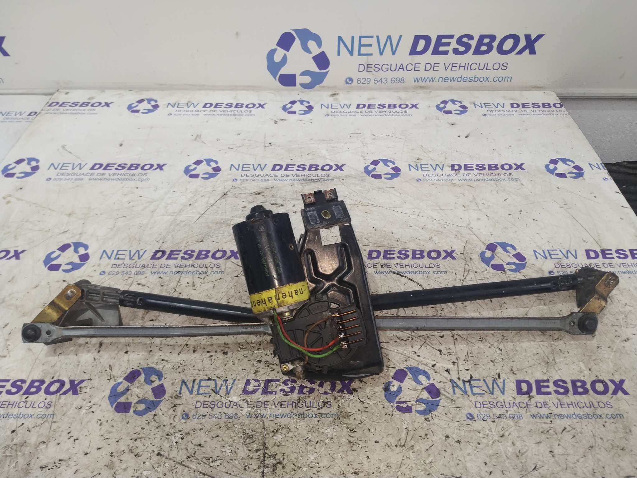 Recambio de MOTOR LIMPIA DELANTERO para AUDI 100 BERLINA (C4) referencia OEM IAM 4A1955332