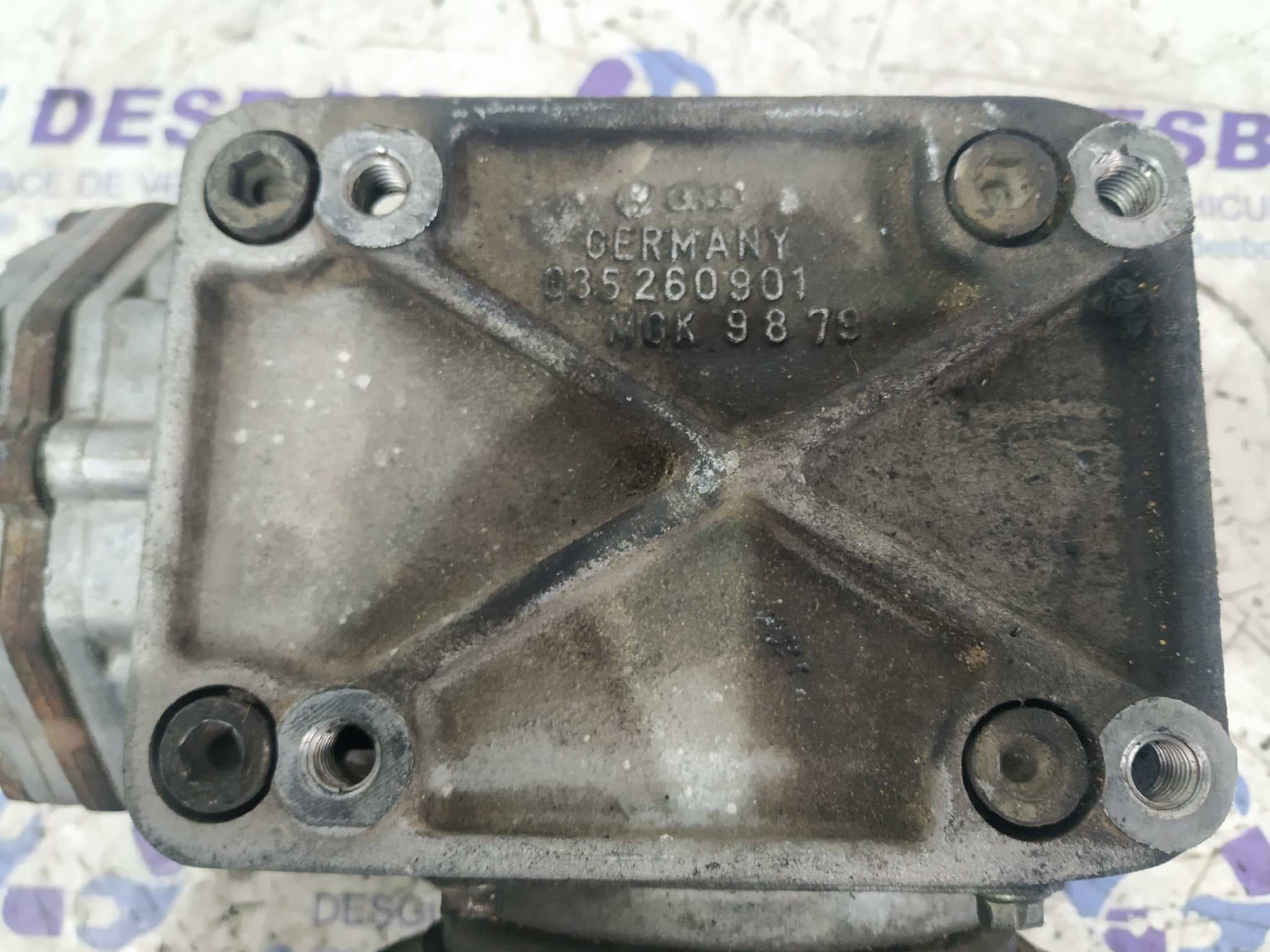 Recambio de COMPRESOR AIRE ACONDICIONADO para VOLKSWAGEN SANTANA (327) referencia OEM IAM 035260901 3
