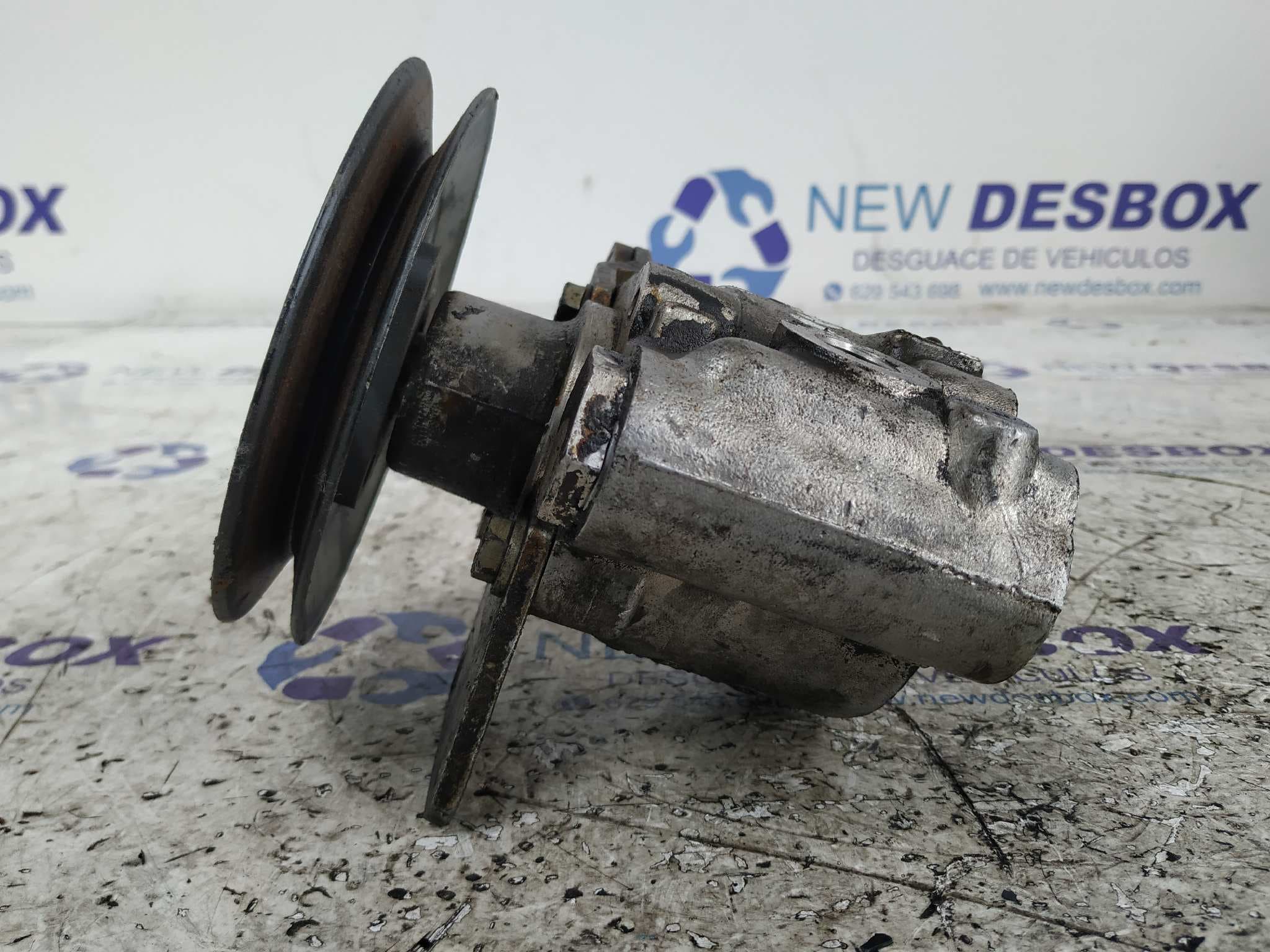 Recambio de BOMBA DIRECCION para VOLKSWAGEN SANTANA (327) CY referencia OEM IAM 2