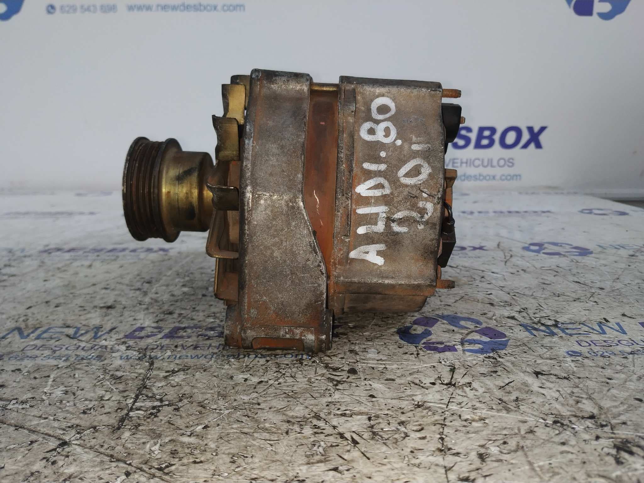 Recambio de ALTERNADOR para AUDI 80 AVANT Básico Avant ABK referencia OEM IAM 050903015J   - BLANCO 3