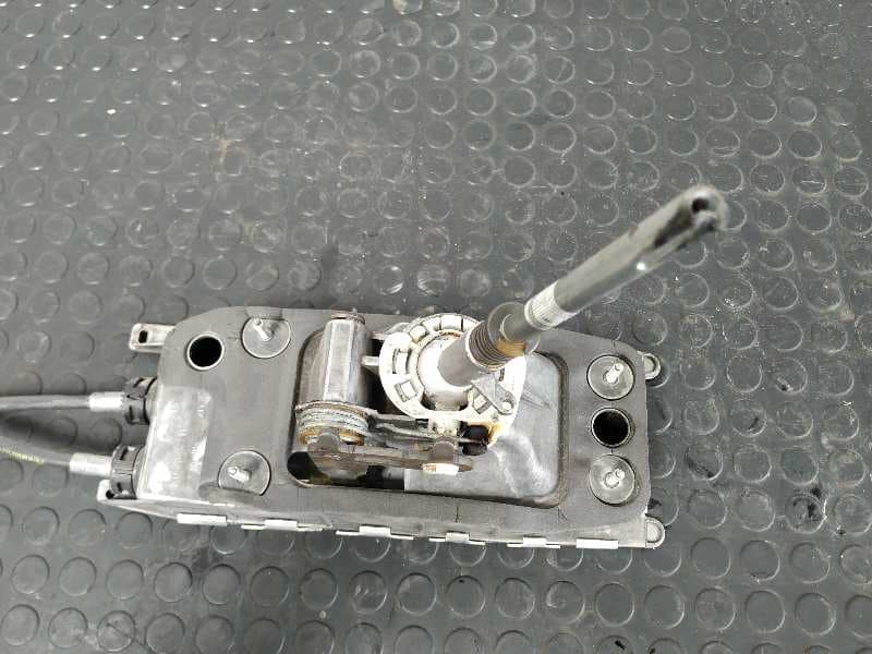 Recambio de PALANCA CAMBIO para VOLKSWAGEN TOURAN (1T2) BXE referencia OEM IAM 1K0711061B 5