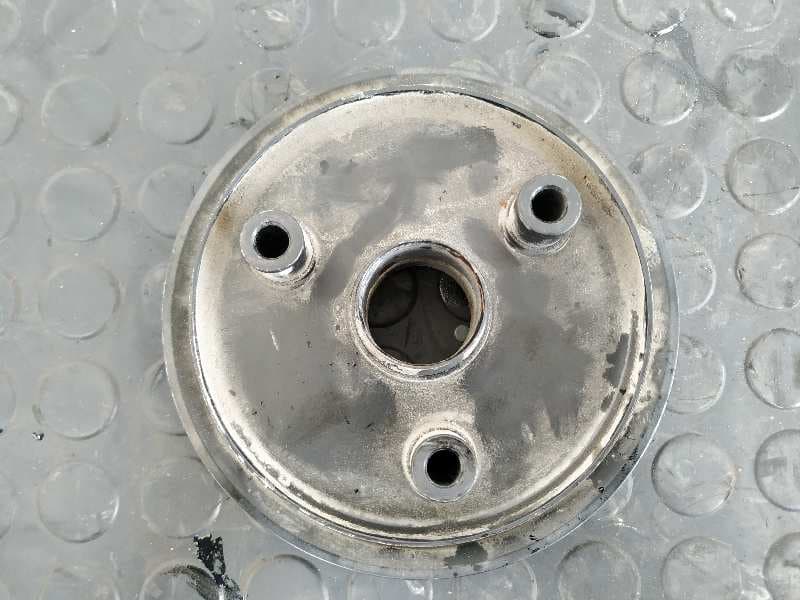 Recambio de POLEA BOMBA INYECTORA para FORD FIESTA BERLINA RTJ referencia OEM IAM 96FF9A547AA 2