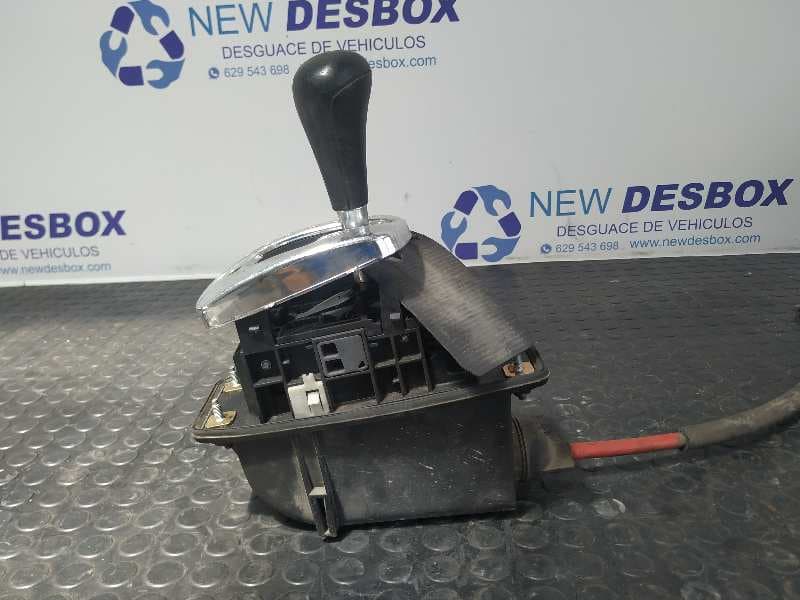 Recambio de PALANCA CAMBIO para AUDI A6 BERLINA (4B2) AKE referencia OEM IAM 4B0713041F 5