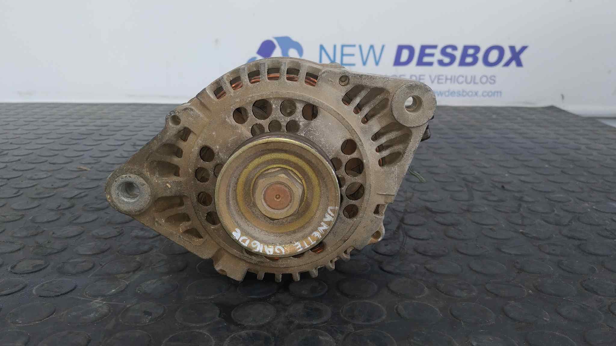 Recambio de ALTERNADOR para NISSAN VANETTE (C 220) Vanette  Transporter GA16DE referencia OEM IAM 231000C001   - VERDE