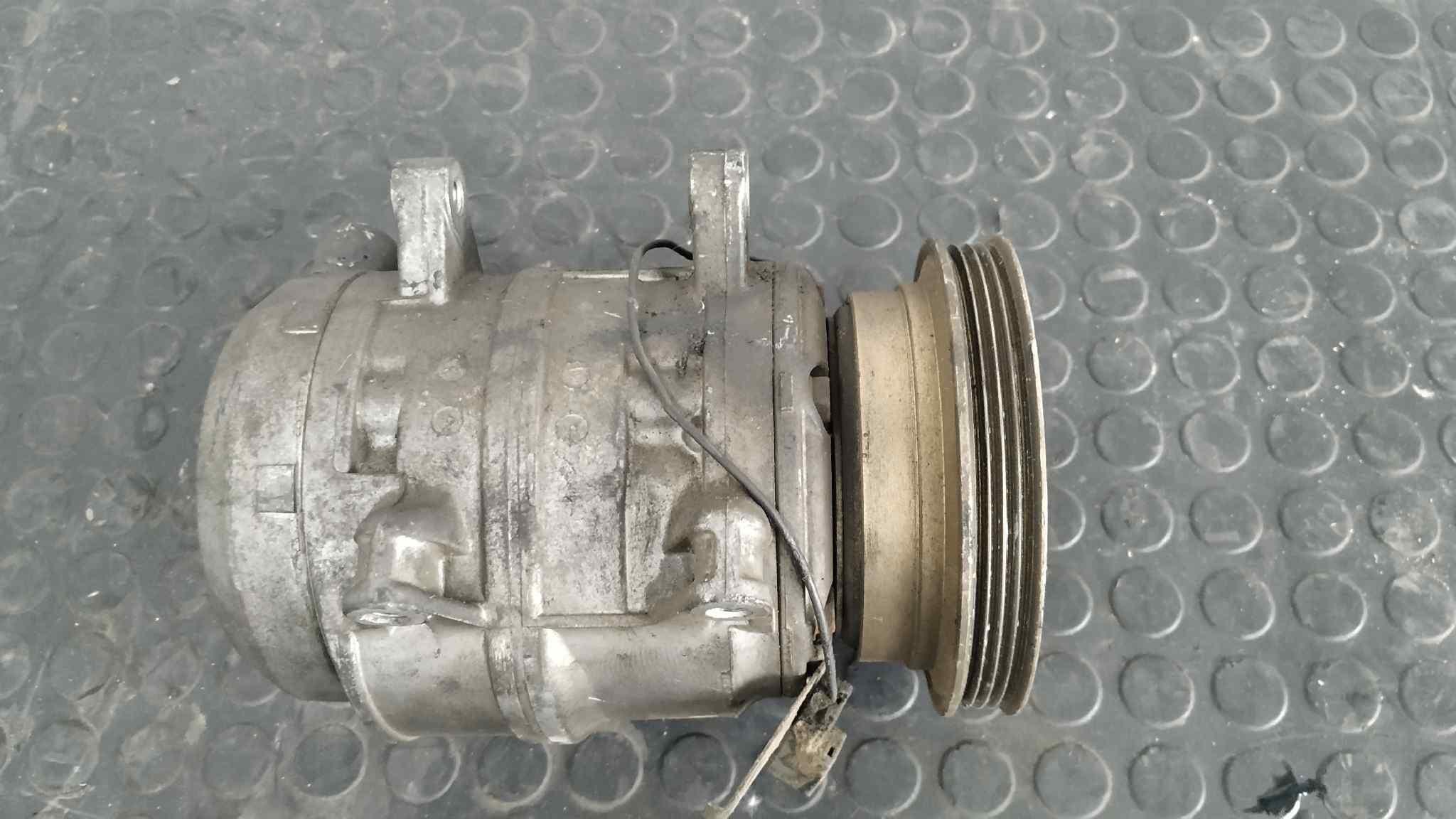 Recambio de COMPRESOR AIRE ACONDICIONADO para NISSAN VANETTE (C 220) Vanette  Transporter GA16DE referencia OEM IAM 5062116010   - VERDE 7