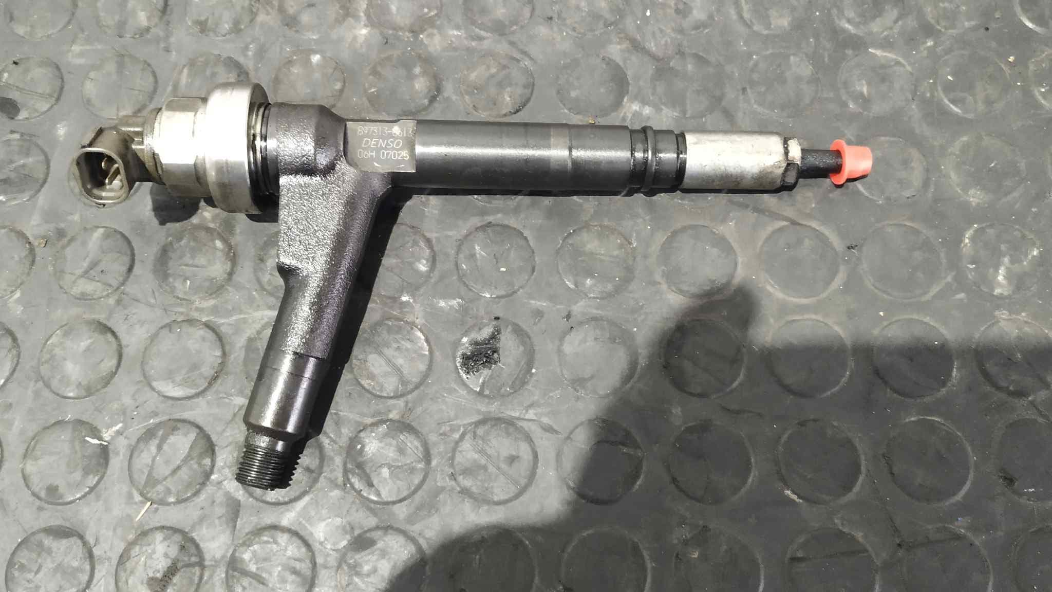 Recambio de INYECTOR para OPEL MERIVA 1.7 Z17DTH referencia OEM IAM 8973138613