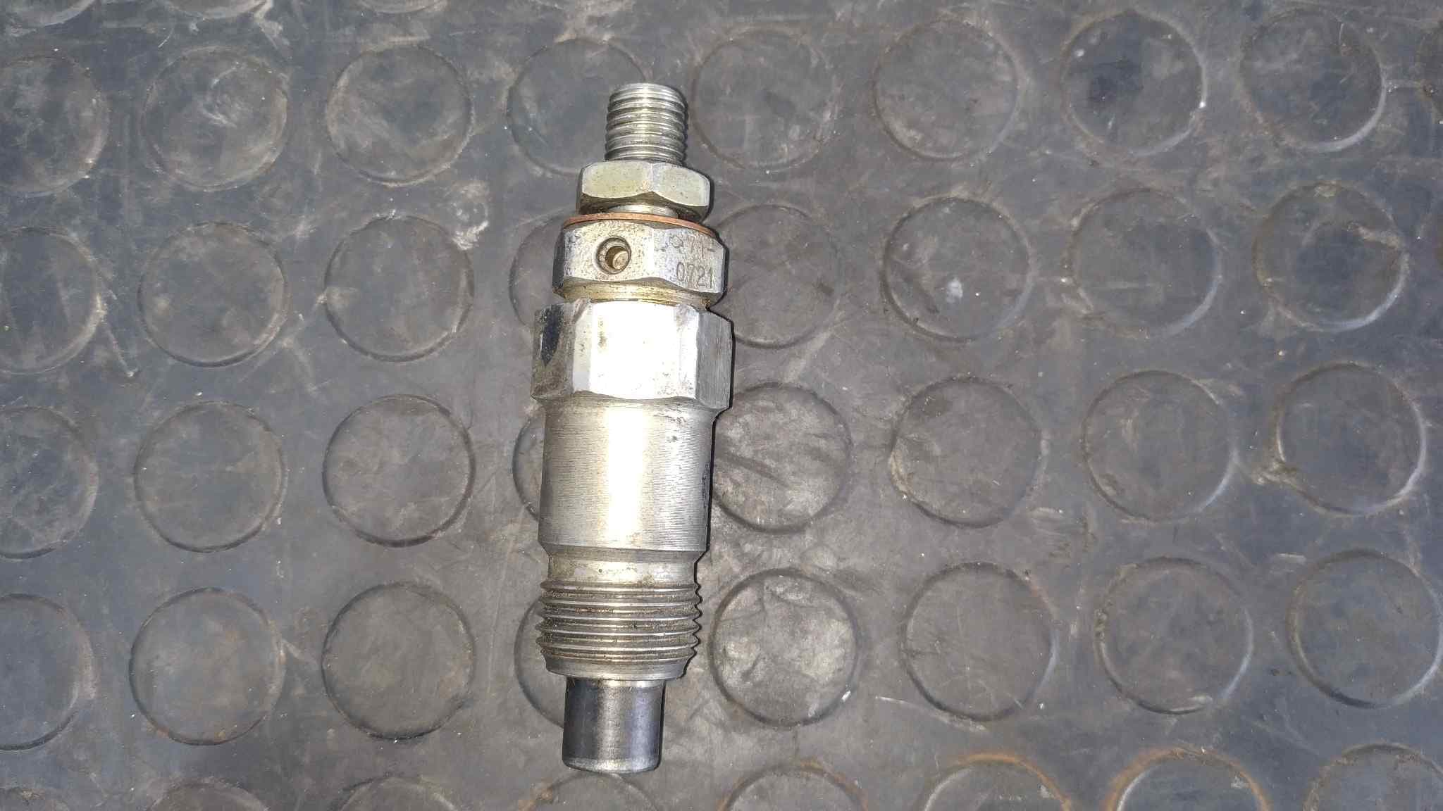 Recambio de INYECTOR para NISSAN PATROL (K/W160) RD28 referencia OEM IAM 710721