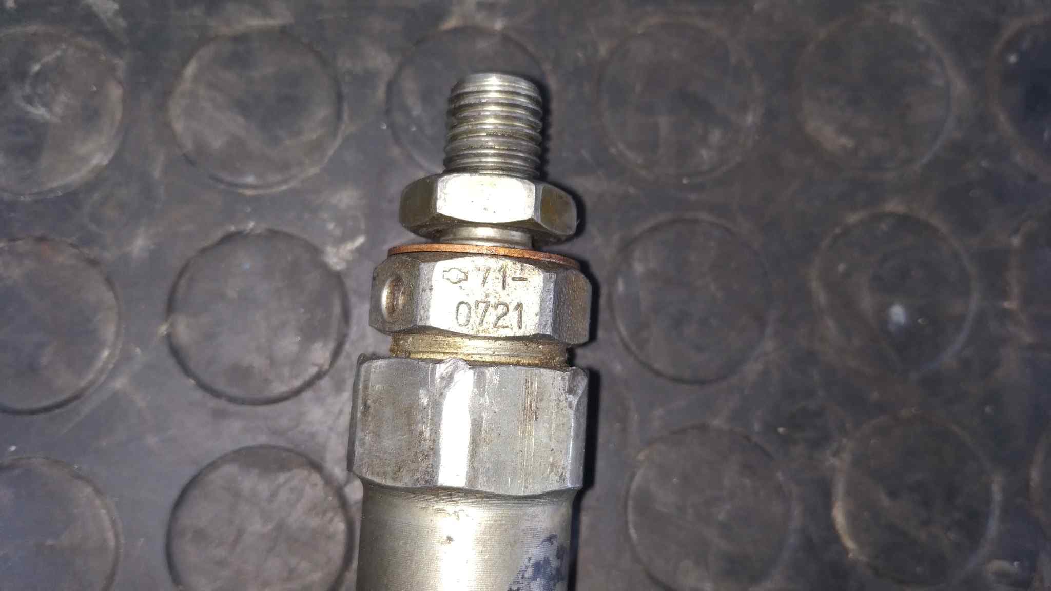 Recambio de INYECTOR para NISSAN PATROL (K/W160) RD28 referencia OEM IAM 710721 3