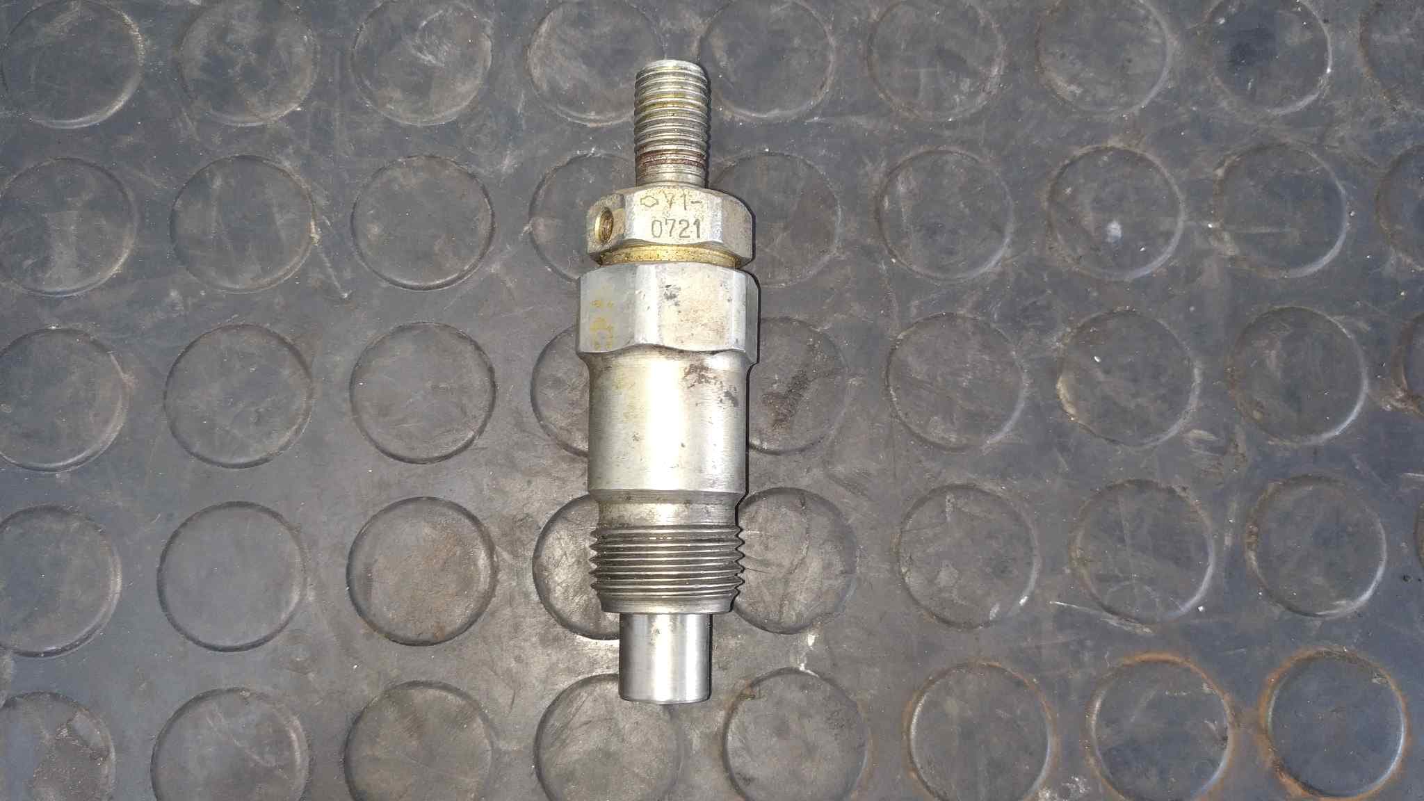 Recambio de INYECTOR para NISSAN PATROL (K/W160) RD28 referencia OEM IAM 710721