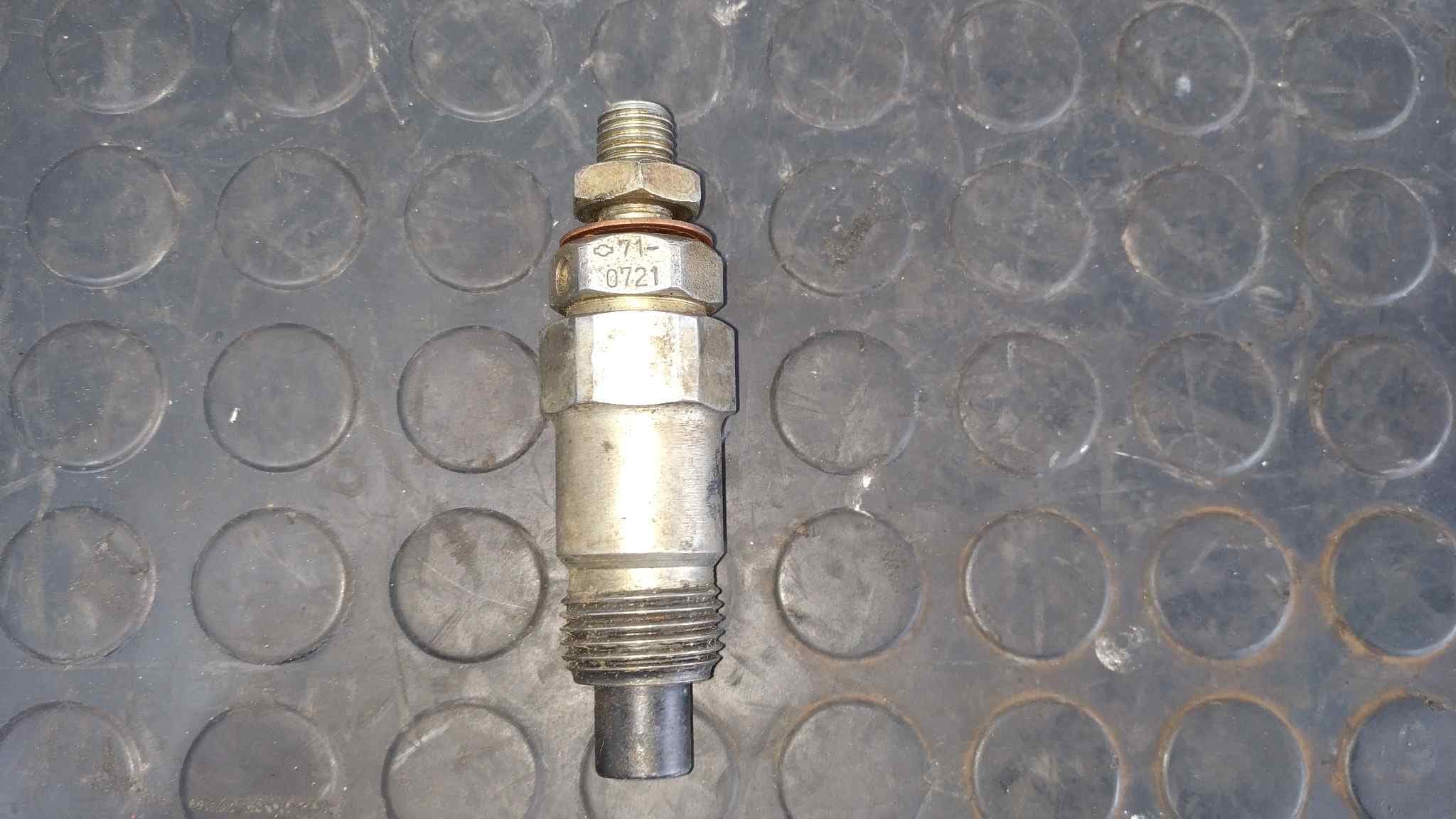 Recambio de INYECTOR para NISSAN PATROL (K/W160) RD28 referencia OEM IAM 710721
