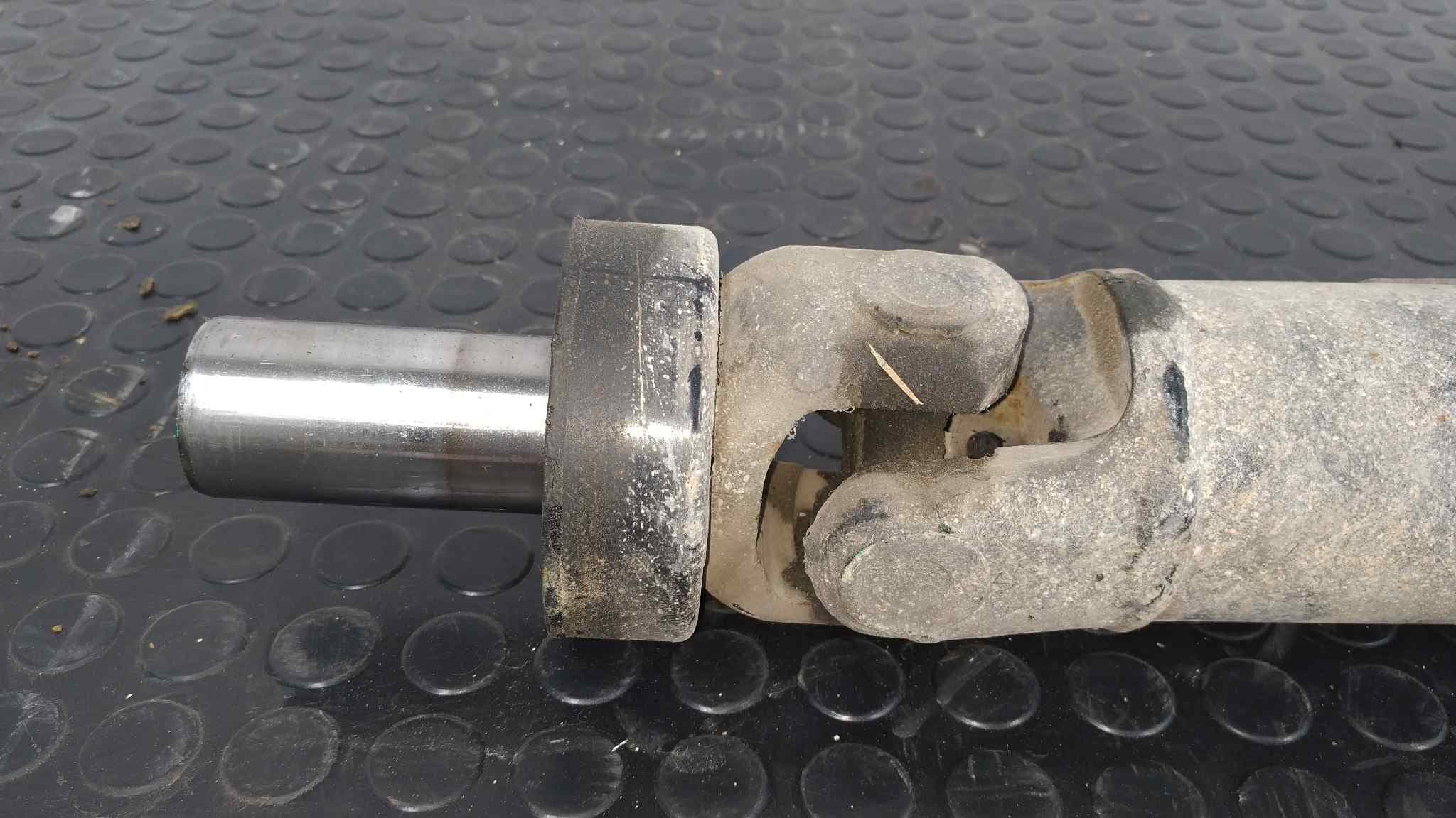 Recambio de TRANSMISION CENTRAL para MITSUBISHI GALLOPER (HYUNDAI) 2.5 Turbodiesel 4D56 referencia OEM IAM MR389377    - AZUL 4