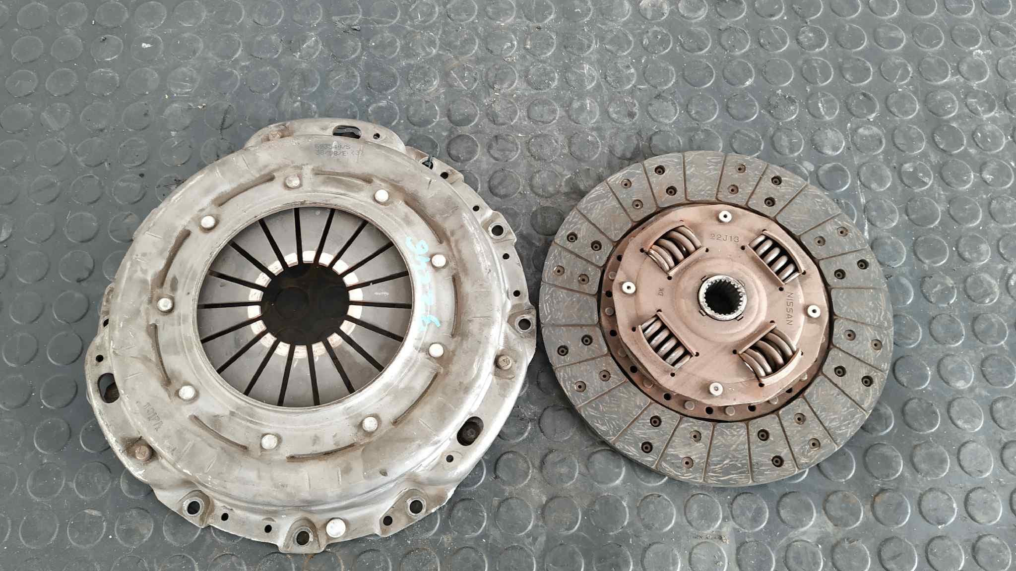 Recambio de KIT EMBRAGUE para NISSAN PATROL (K/W260) 2.8 Diesel RD28 referencia OEM IAM 69359S   - MARRON