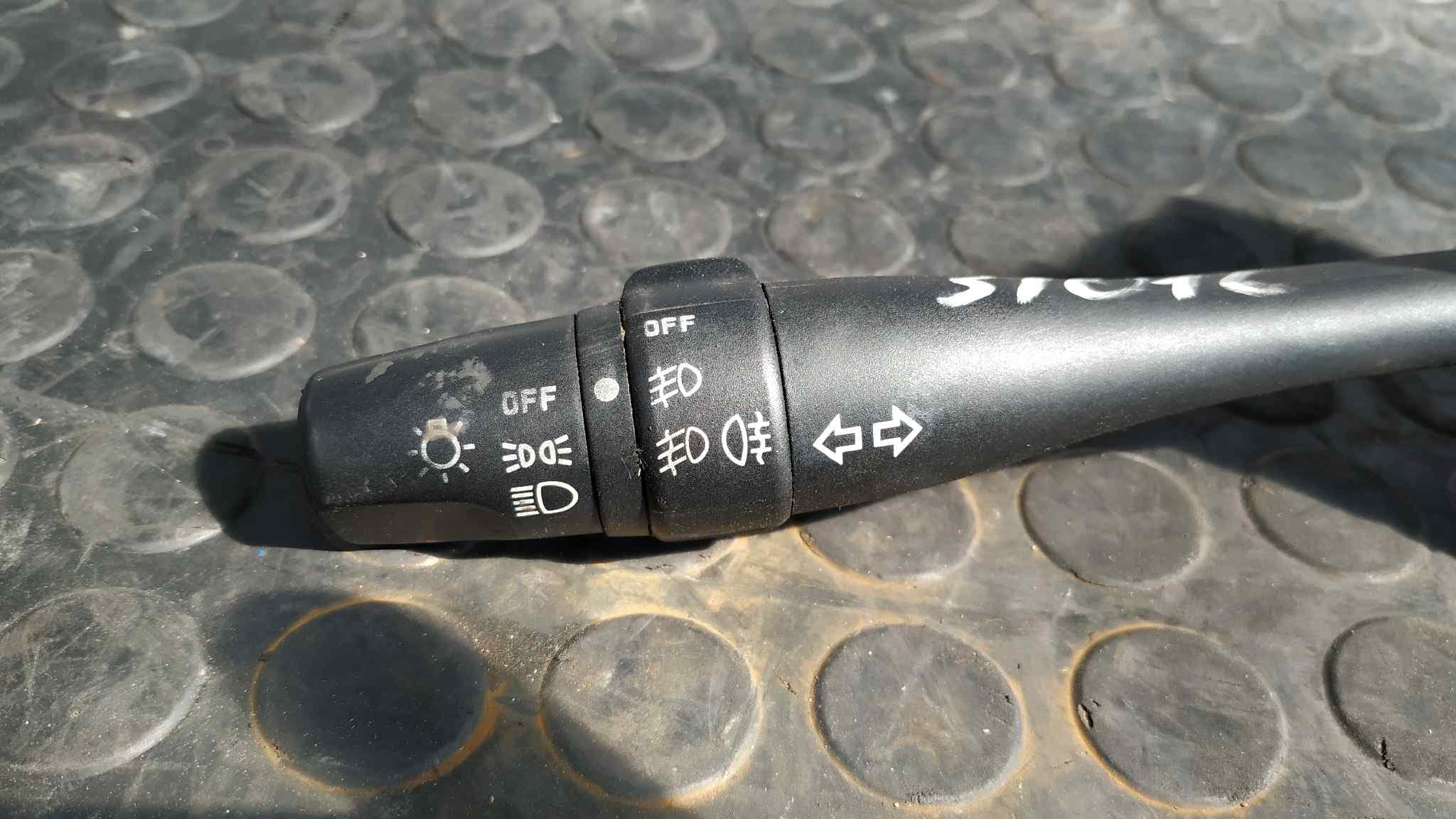 Recambio de MANDO LUCES para NISSAN PRIMERA BERLINA (P11) 2.0 Turbodiesel CAT GA16DE referencia OEM IAM 36852B07D0   - GRIS 5