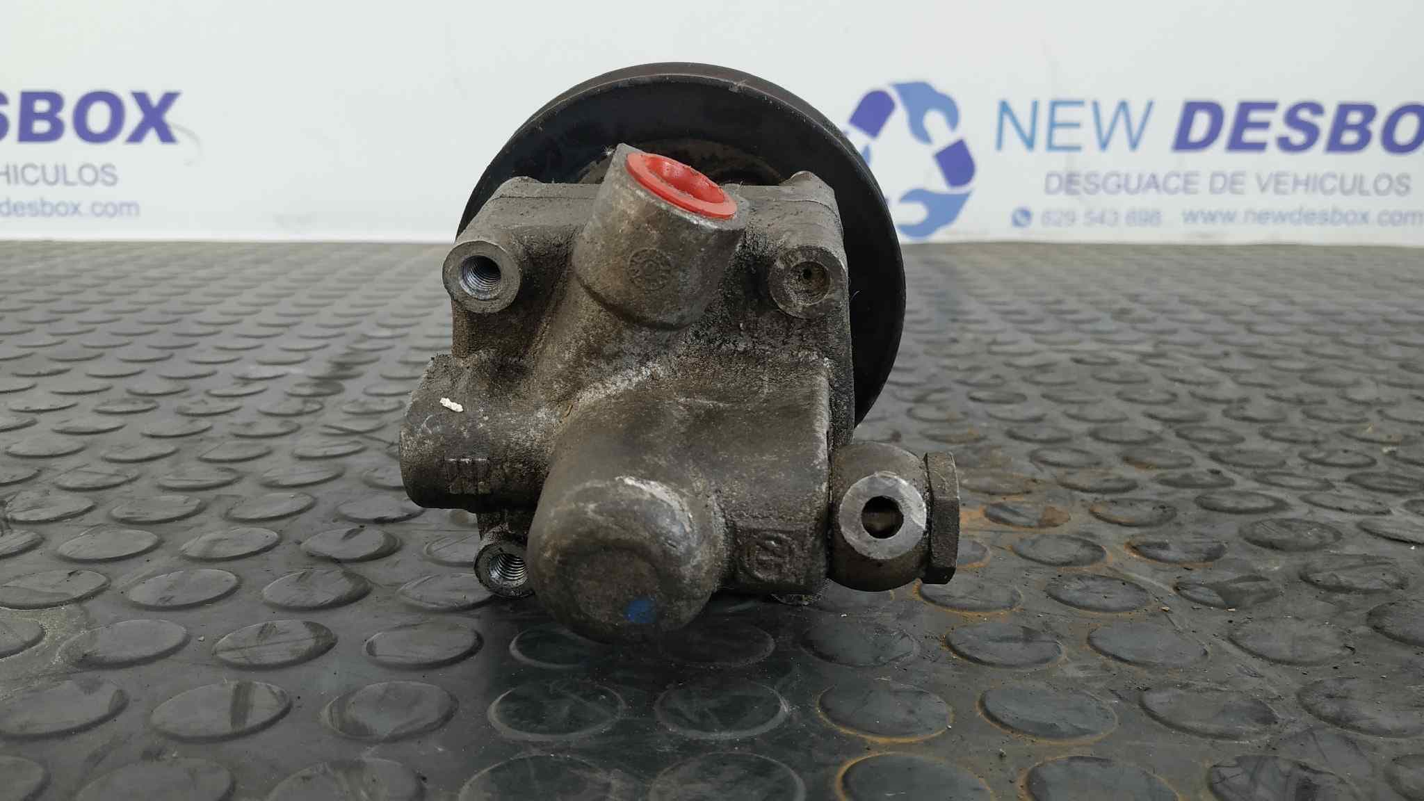Recambio de BOMBA DIRECCION para NISSAN L-35 095 B4.40 referencia OEM IAM 7681955217   - BLANCO 7