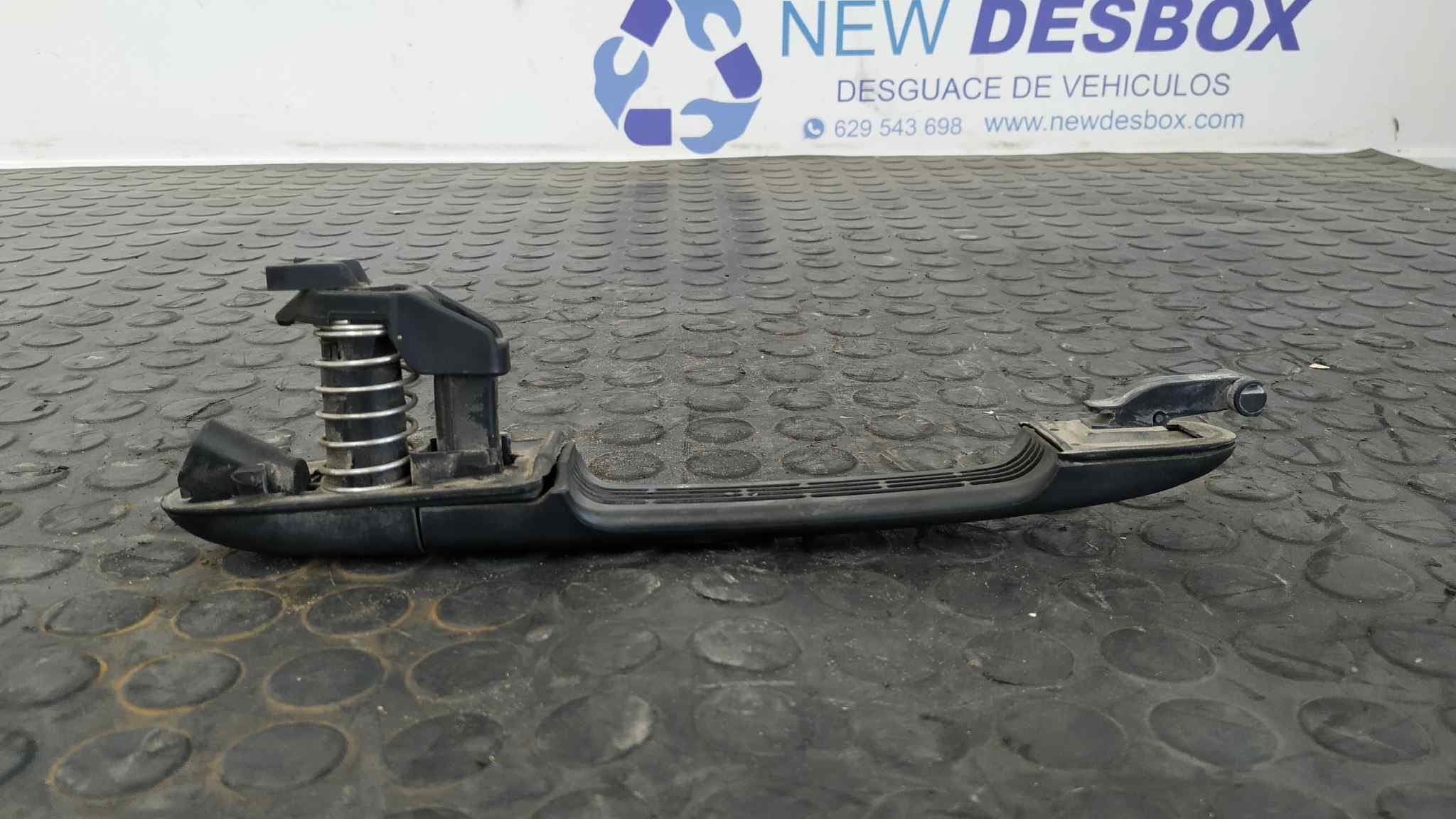 Recambio de MANETA TRASERA DERECHA para MERCEDES-BENZ VITO (W638) CAJA CERRADA 2.2 16V CDI Turbodiesel CAT 611980 referencia OEM IAM    - AMARILLO 4