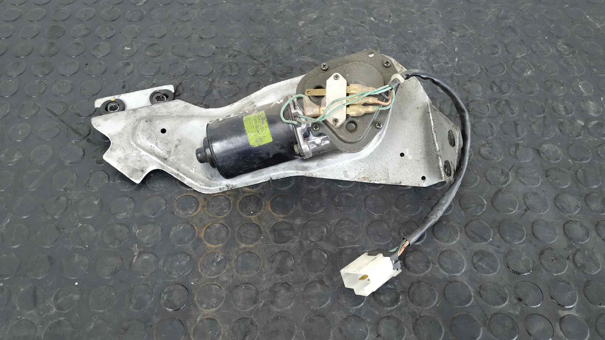 Recambio de MOTOR LIMPIA DELANTERO para NISSAN CABSTAR E referencia OEM IAM 288105T021