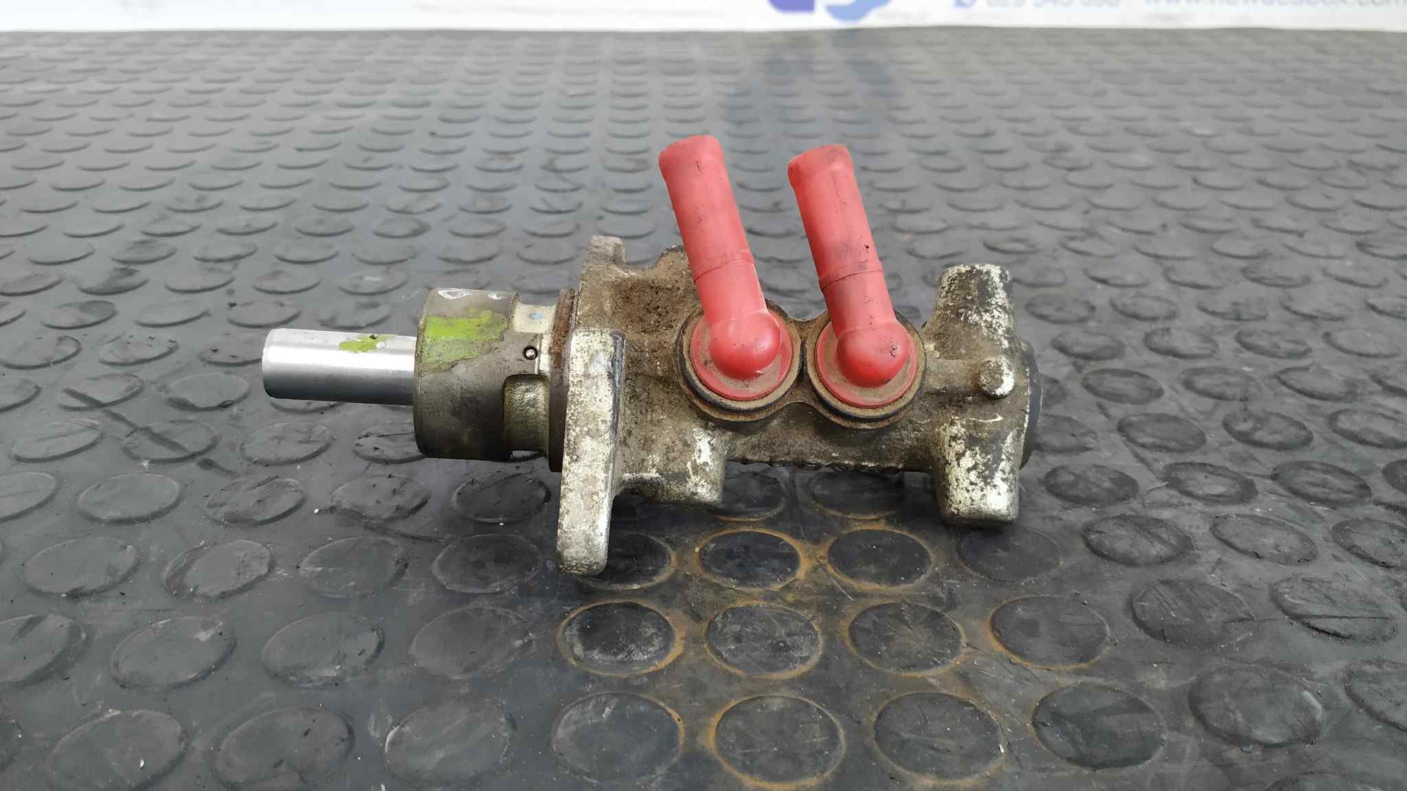 Recambio de BOMBA FRENO para NISSAN TRADE 3.0 A428 referencia OEM IAM FCB350 5