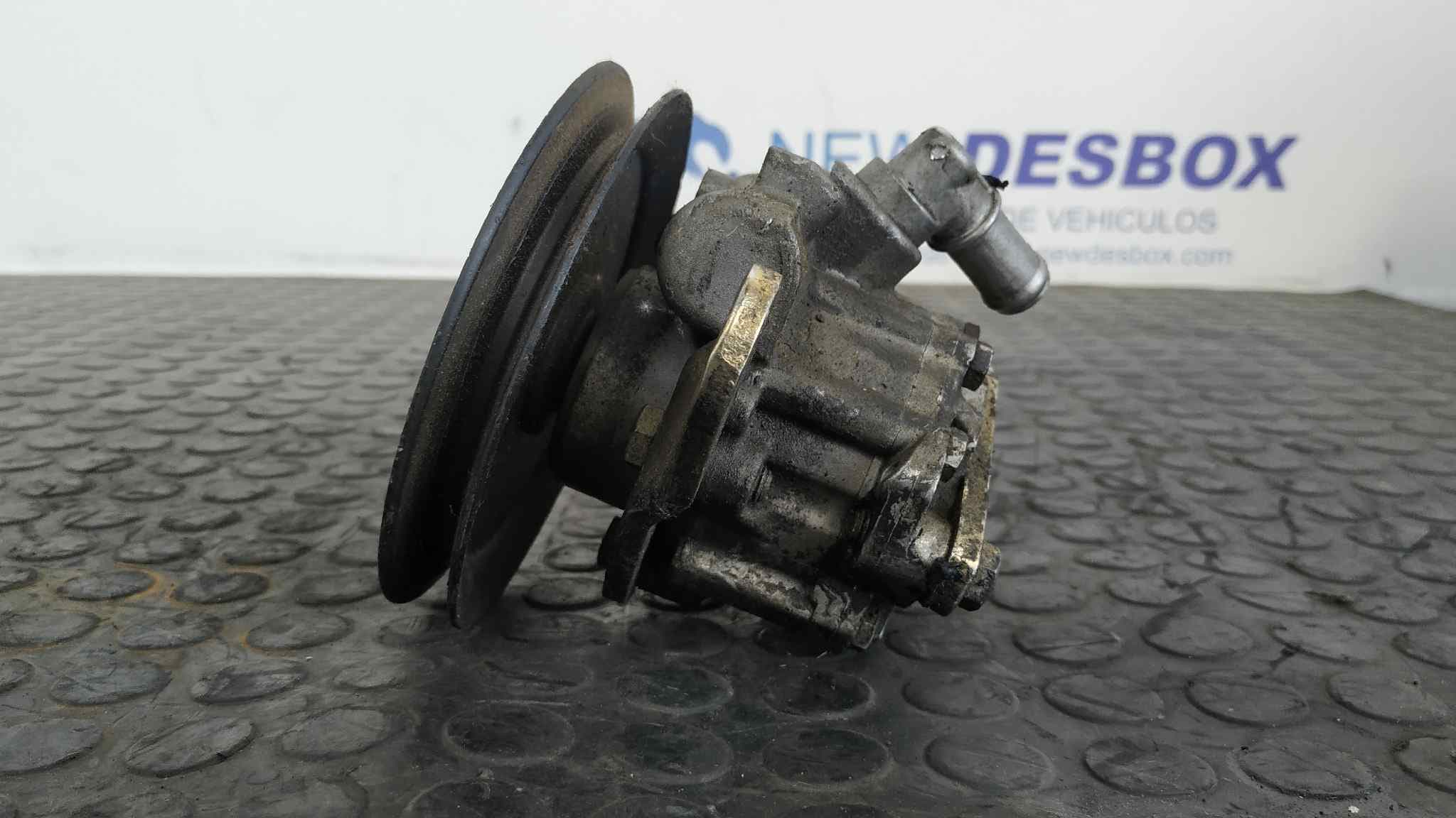 Recambio de BOMBA DIRECCION para NISSAN ATLEON 3.0 BD30 referencia OEM IAM 7692974119 2
