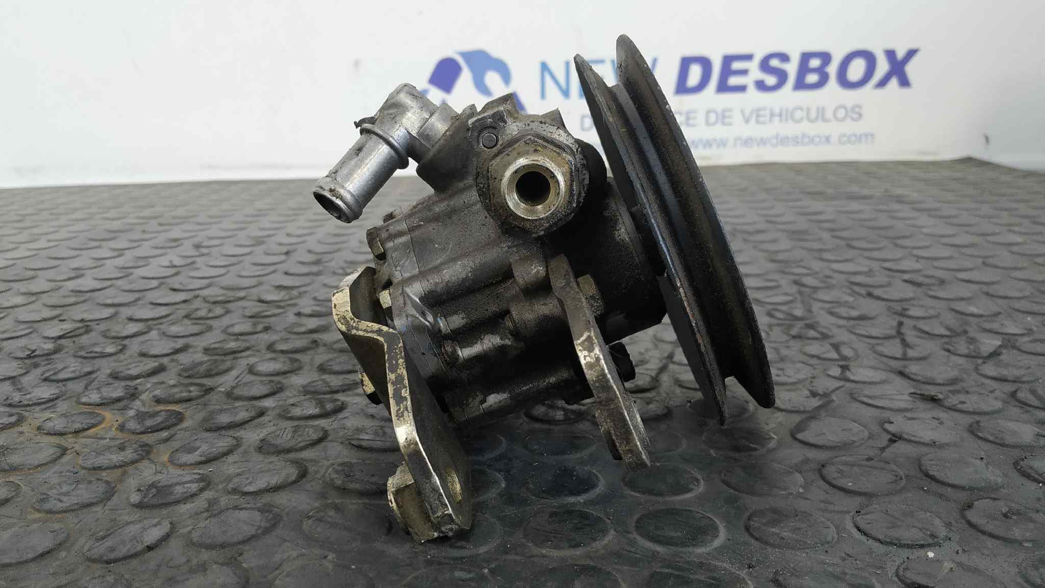Recambio de BOMBA DIRECCION para NISSAN ATLEON 3.0 BD30 referencia OEM IAM 7692974119 5