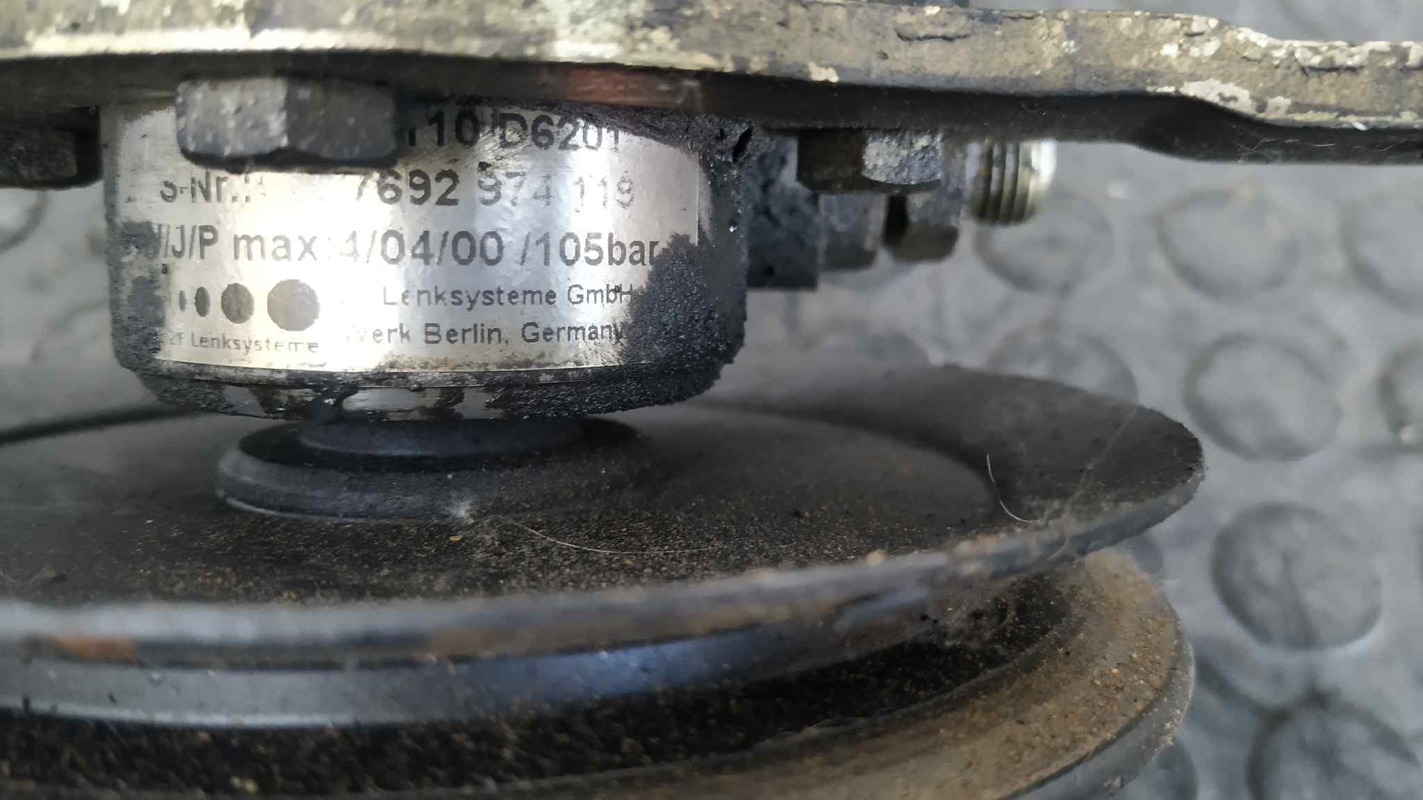 Recambio de BOMBA DIRECCION para NISSAN ATLEON 3.0 BD30 referencia OEM IAM 7692974119 3