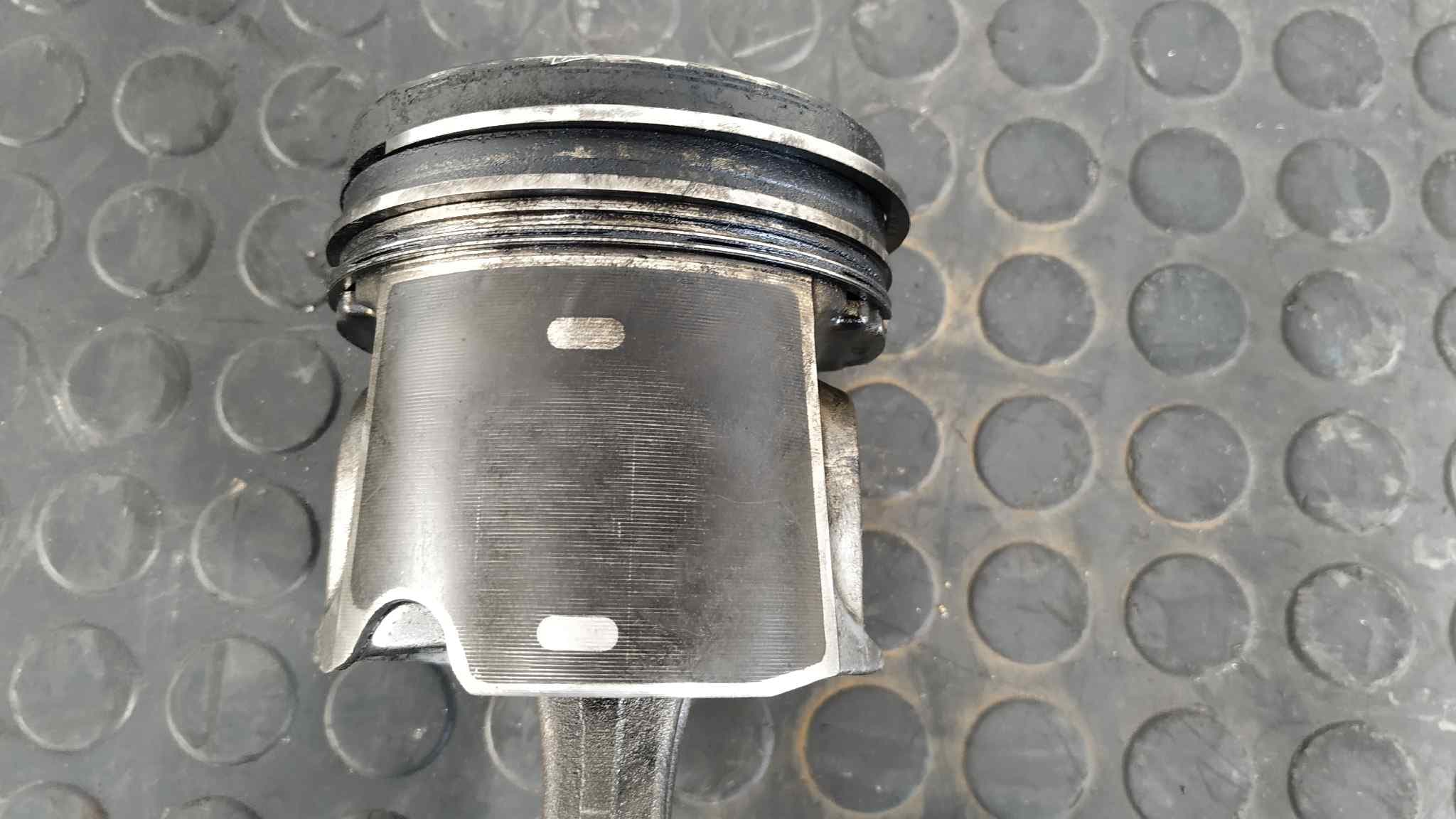 Recambio de PISTON para IVECO DAILY COMBI Combi 29 L ...      Batalla 3000L F1AE0481B referencia OEM IAM 157   - BLANCO 4