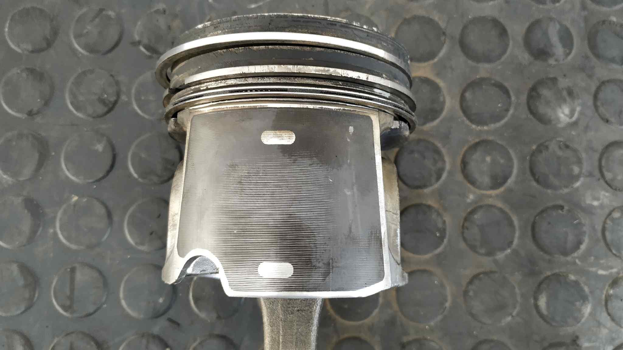 Recambio de PISTON para IVECO DAILY COMBI Combi 29 L ...      Batalla 3000L F1AE0481B referencia OEM IAM 157   - BLANCO 3