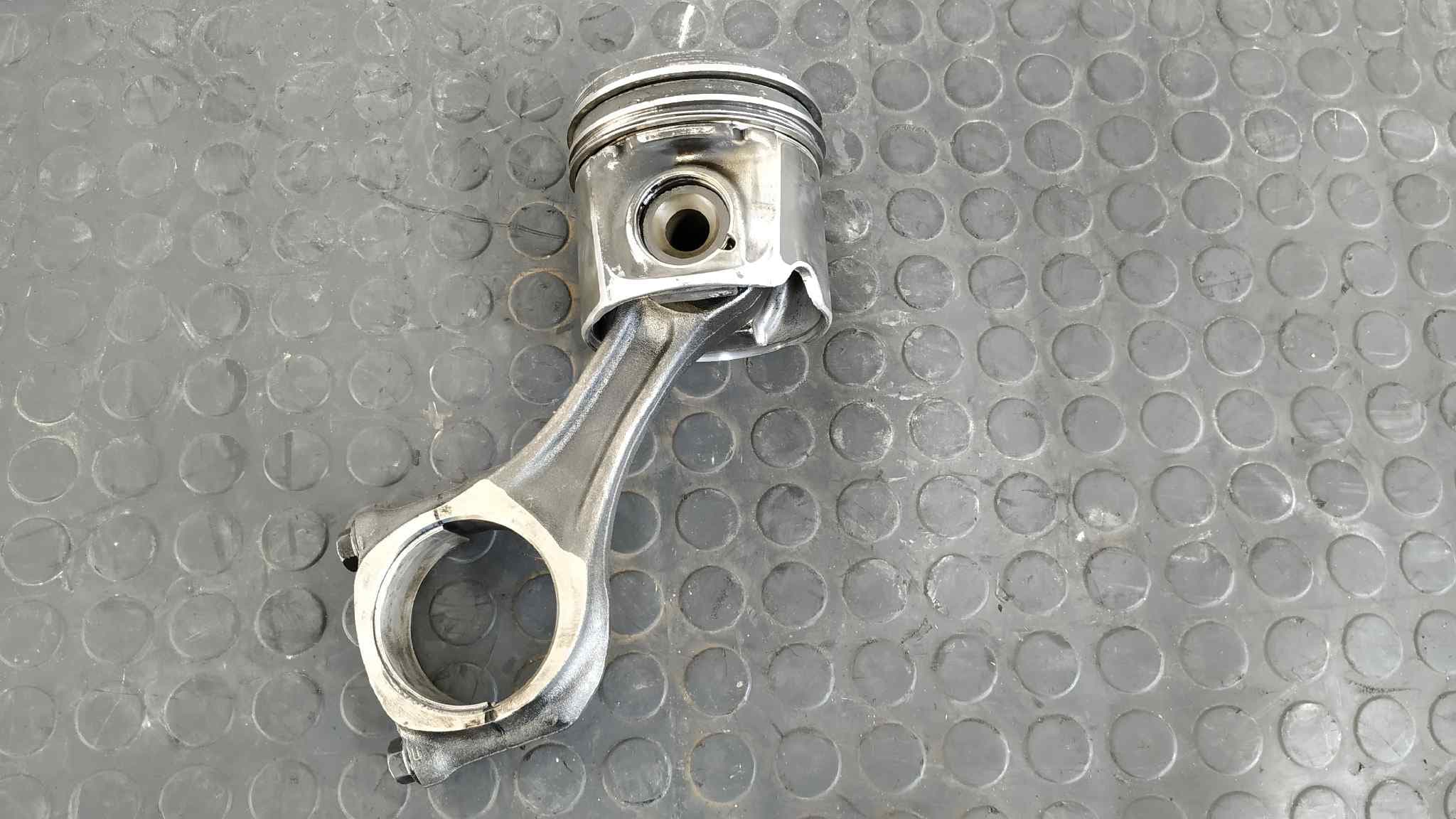 Recambio de PISTON para IVECO DAILY COMBI Combi 29 L ...      Batalla 3000L F1AE0481B referencia OEM IAM 157   - BLANCO 5