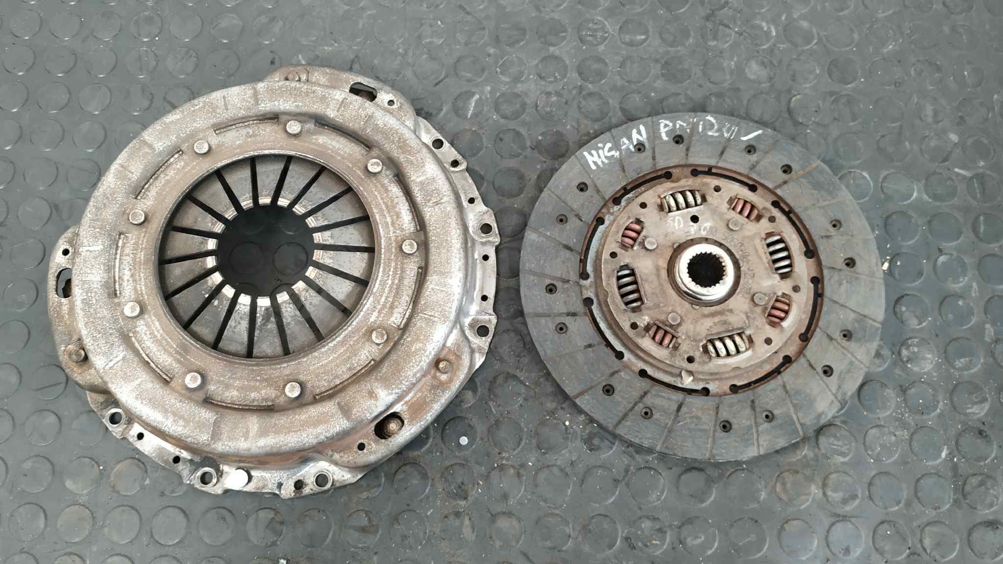 Recambio de KIT EMBRAGUE para NISSAN PATROL (K/W260) RD28 referencia OEM IAM 700527