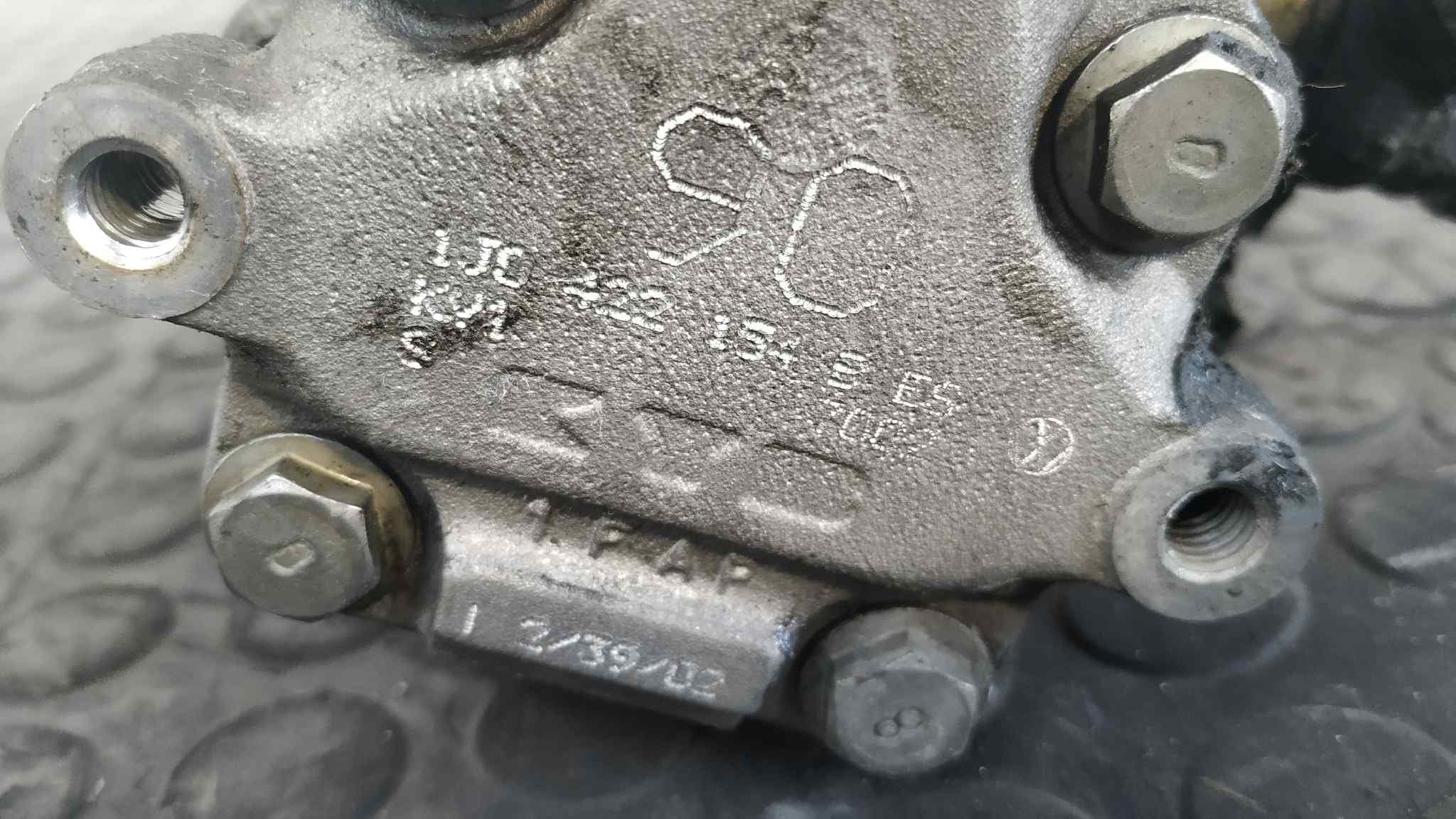 Recambio de BOMBA DIRECCION para VOLKSWAGEN GOLF IV BERLINA (1J1) 1.8 20V Turbo AUM referencia OEM IAM 1J0422154B   - BLANCO 2