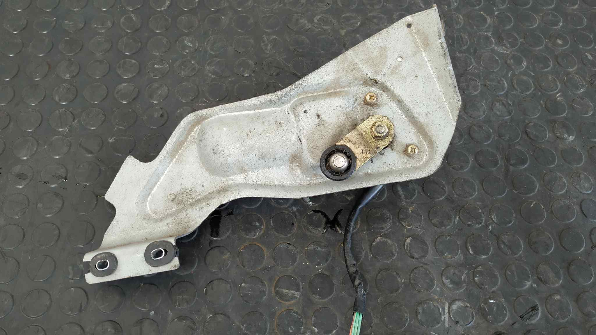 Recambio de MOTOR LIMPIA DELANTERO para NISSAN CABSTAR TD7TI referencia OEM IAM 288105T021 6