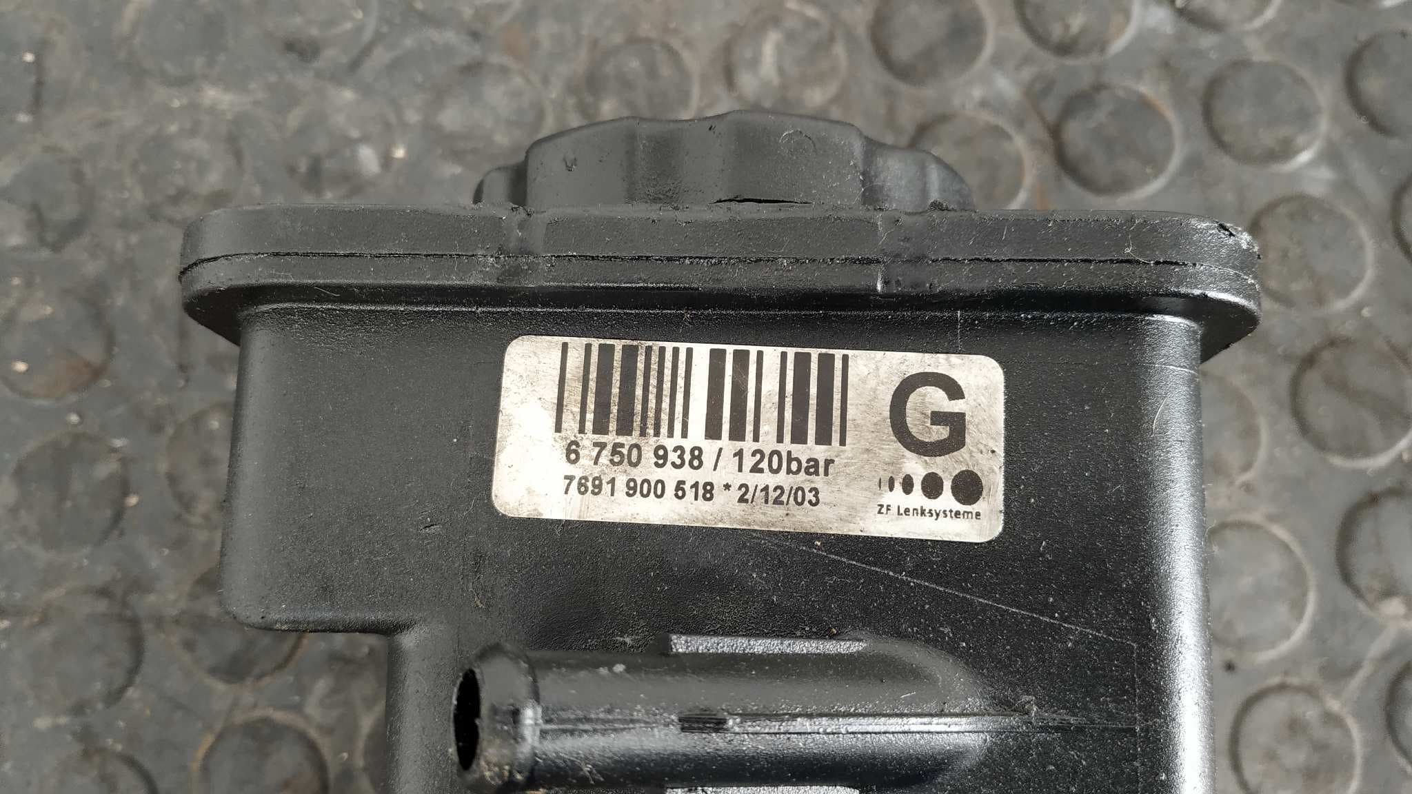 Recambio de BOMBA DIRECCION para BMW SERIE 5 BERLINA (E39) 204D1      referencia OEM IAM 7691900518   - NEGRO 5