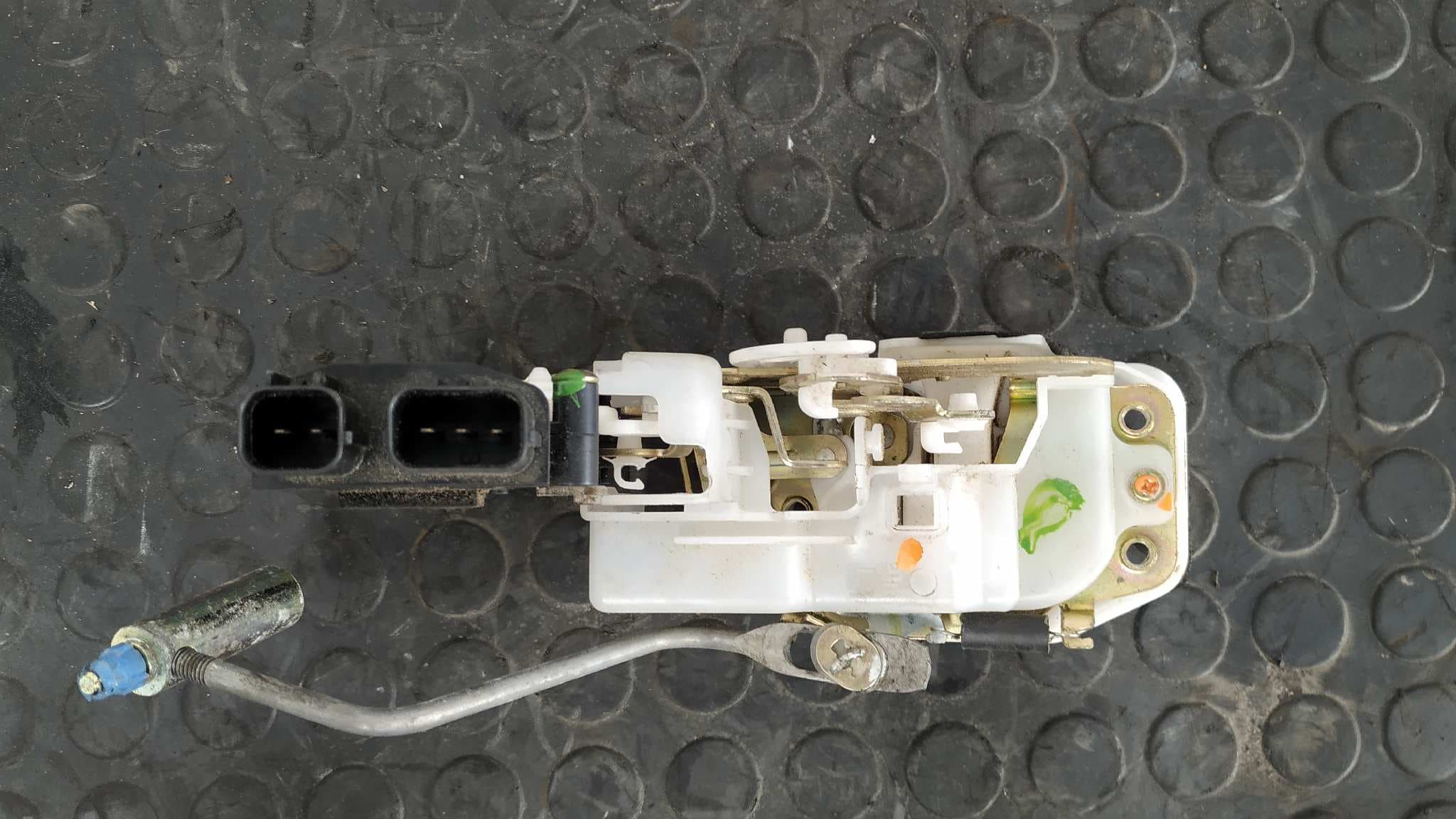 Recambio de CERRADURA PUERTA TRASERA IZQUIERDA para HONDA HR-V (GH) 4WD (3-ptas.) (GH2) D16W1 referencia OEM IAM    - BLANCO 6