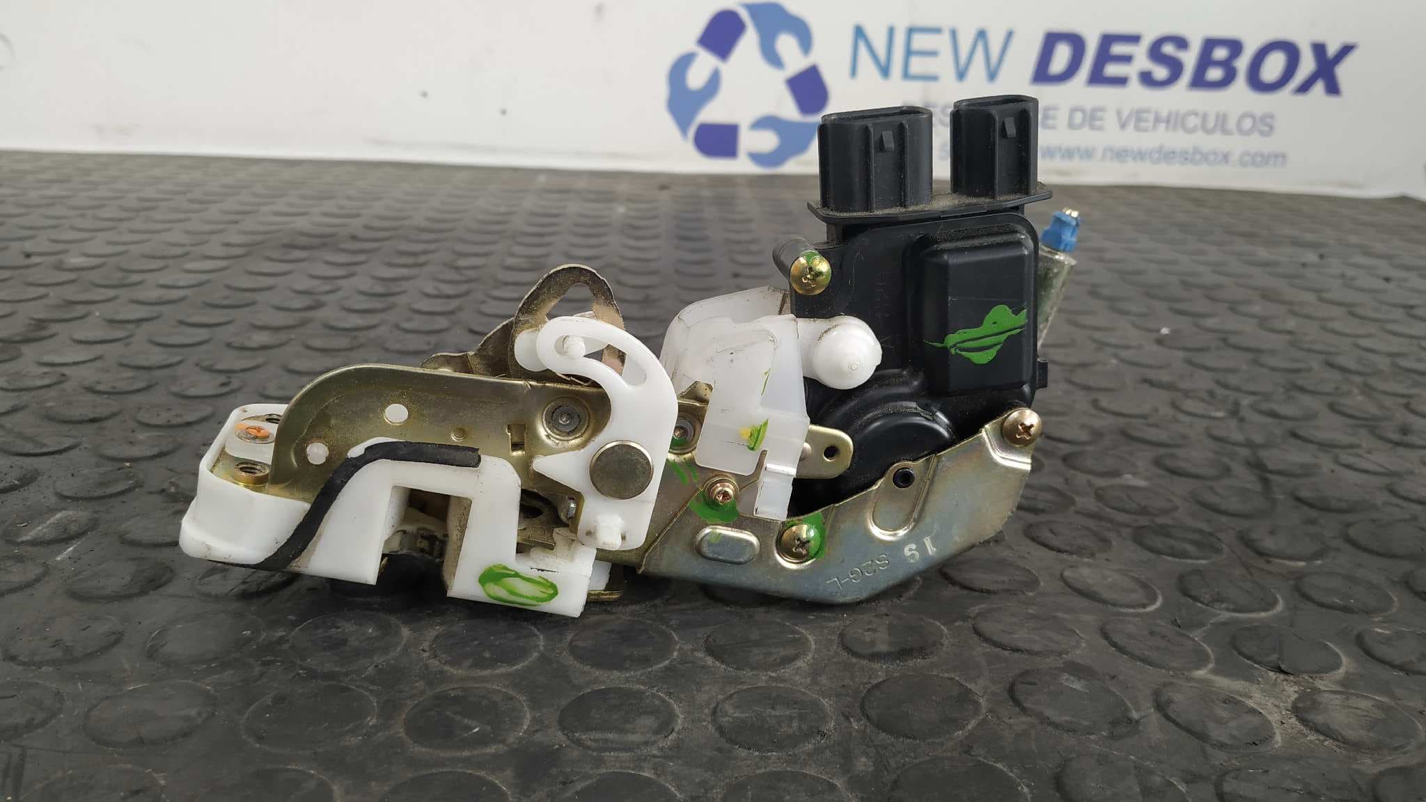 Recambio de CERRADURA PUERTA TRASERA IZQUIERDA para HONDA HR-V (GH) 4WD (3-ptas.) (GH2) D16W1 referencia OEM IAM    - BLANCO 4