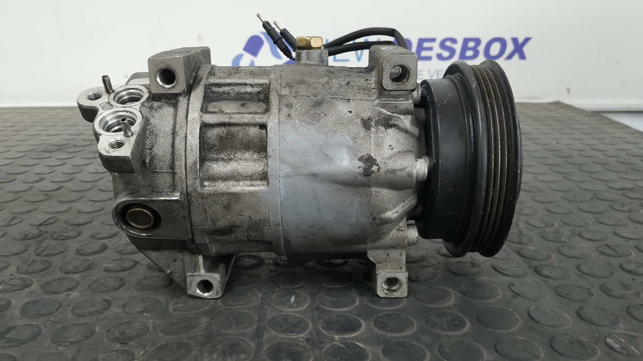 Recambio de COMPRESOR AIRE ACONDICIONADO para OPEL OMEGA B 2.5 TURBODIESEL (X 25 TD / U 25 TD / L93) 25DT referencia OEM IAM 90457635 8