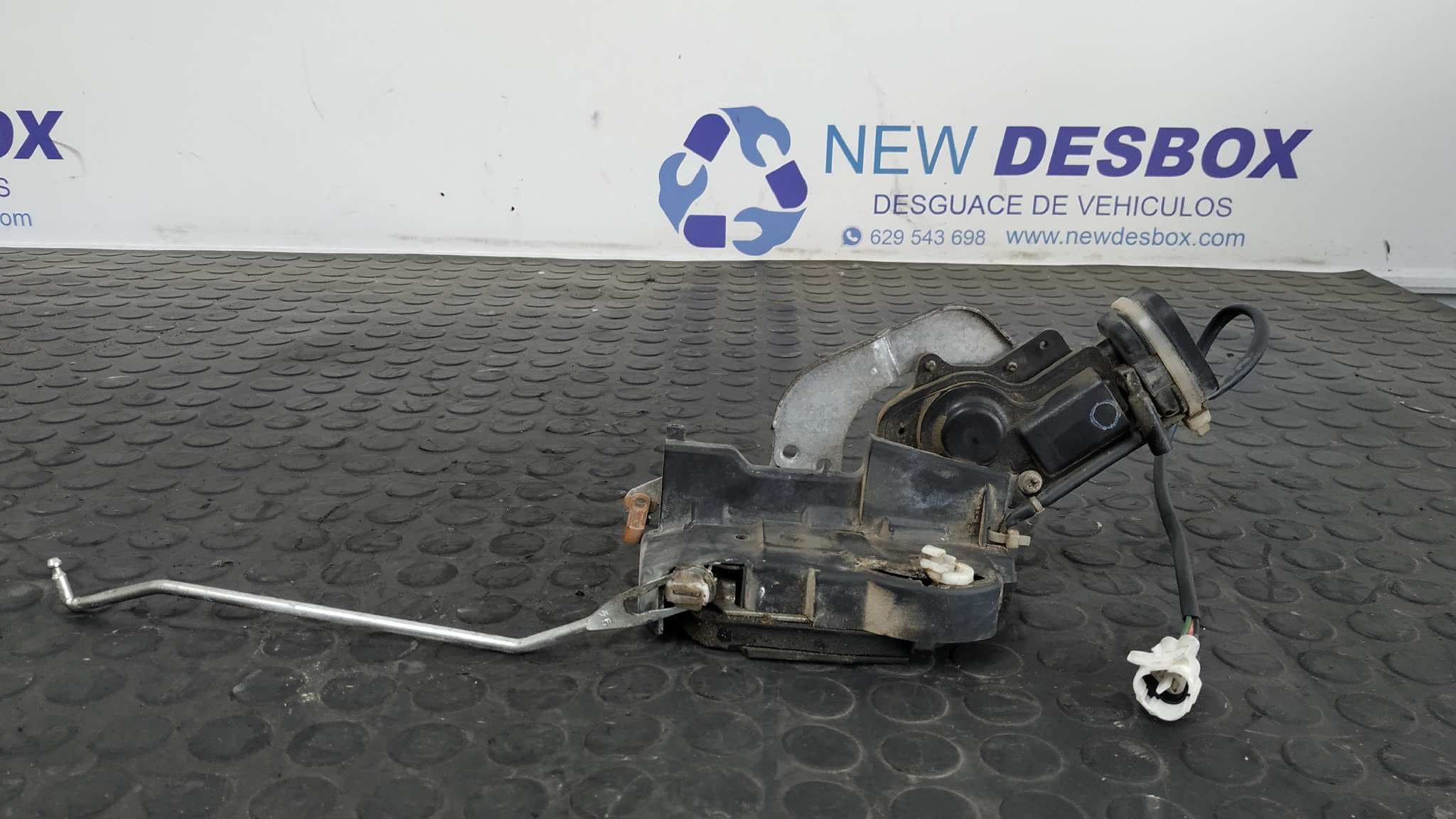 Recambio de CERRADURA PUERTA DELANTERA DERECHA para SUZUKI GRAND VITARA 5 PUERTAS SQ (FT) 2.5 V6 H25A referencia OEM IAM    - VERDE