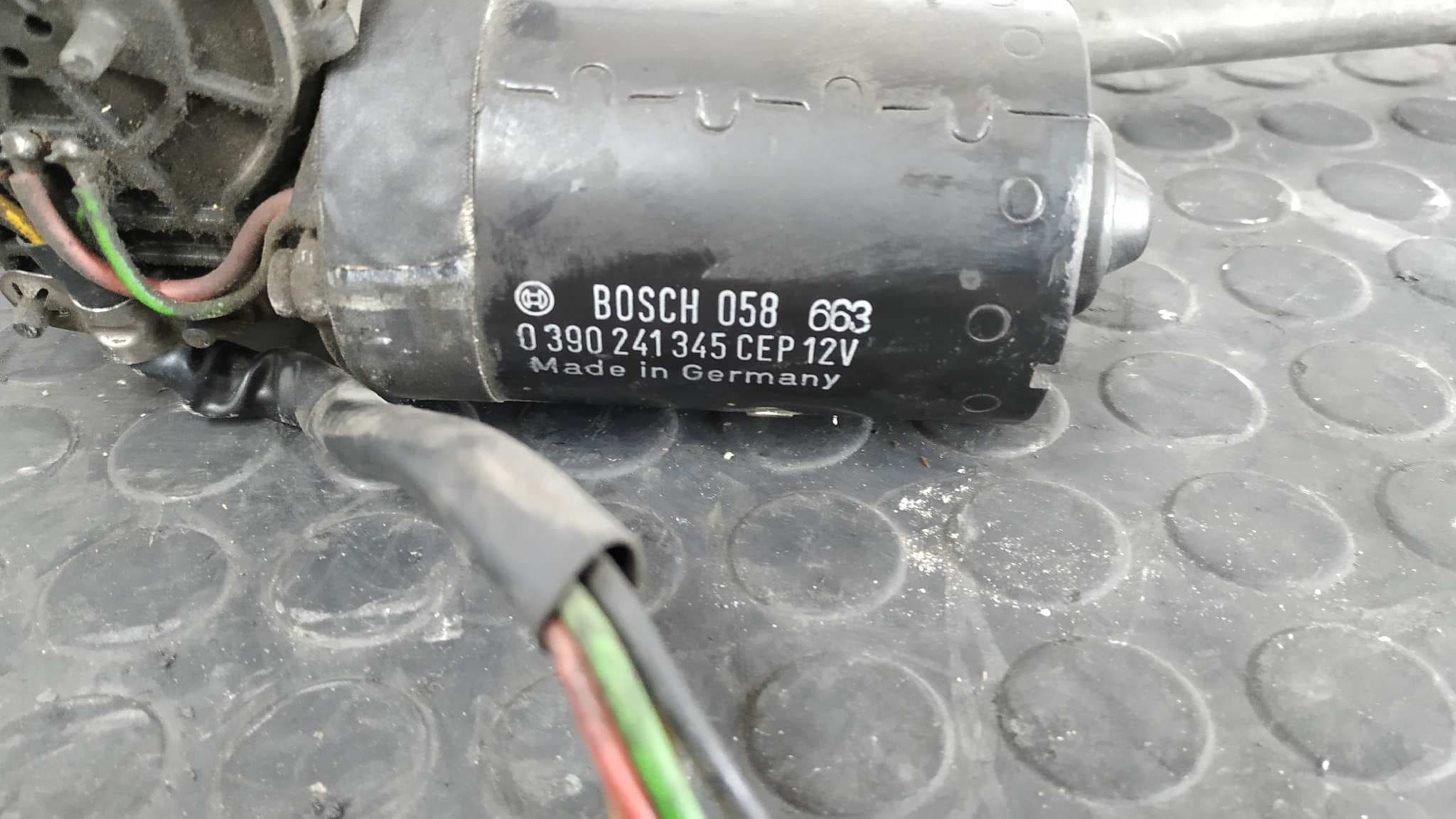 Recambio de MOTOR LIMPIA DELANTERO para MERCEDES-BENZ SPRINTER CAJA ABIERTA/DOBLE CAB. (SERIE 901-904) 2.9 Turbodiesel 602980 referencia OEM IAM 0390241345   - 6