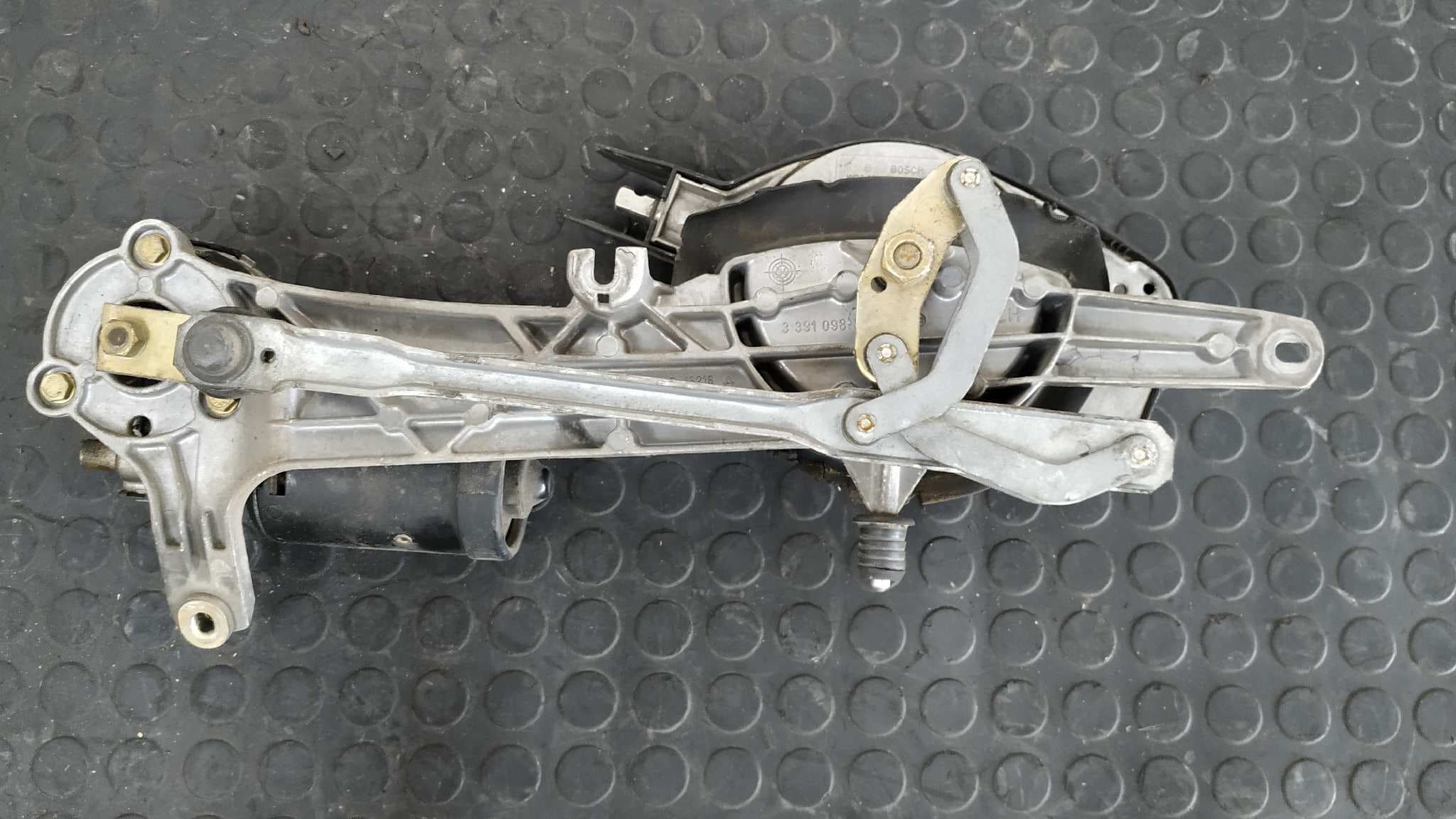 Recambio de MOTOR LIMPIA DELANTERO para MERCEDES-BENZ CLASE E (W210) BERLINA DIESEL 3.0 Turbodiesel CAT OM606962 referencia OEM IAM 0390241420   - GRIS 4