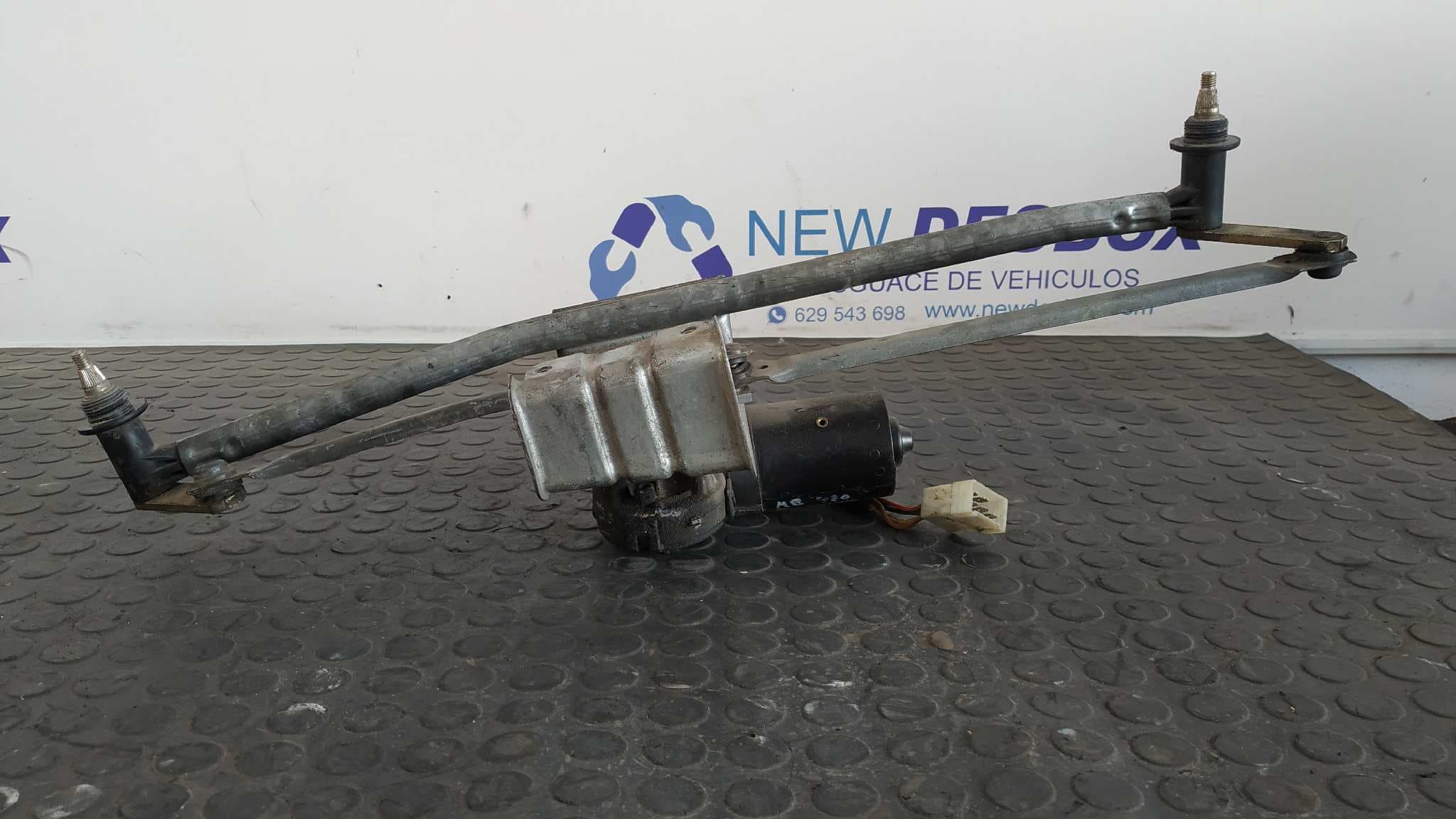 Recambio de MOTOR LIMPIA DELANTERO para MERCEDES-BENZ SPRINTER 02.00 referencia OEM IAM 0390241345 6