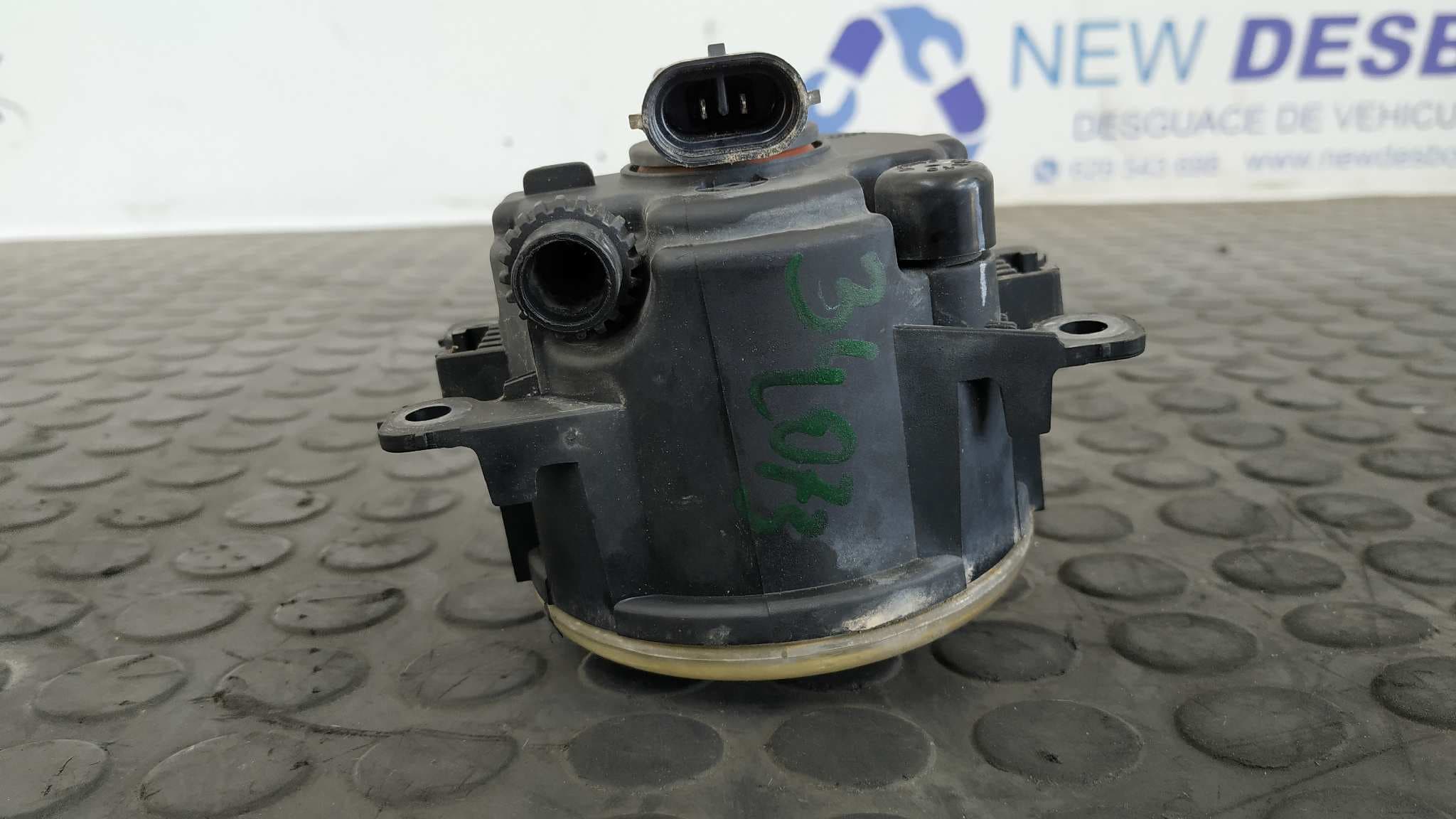 Recambio de FARO ANTINIEBLA DERECHO para CITROEN XSARA PICASSO 1.8 16V 6FZEW7J4 referencia OEM IAM 9650001680   - BLANCO 3